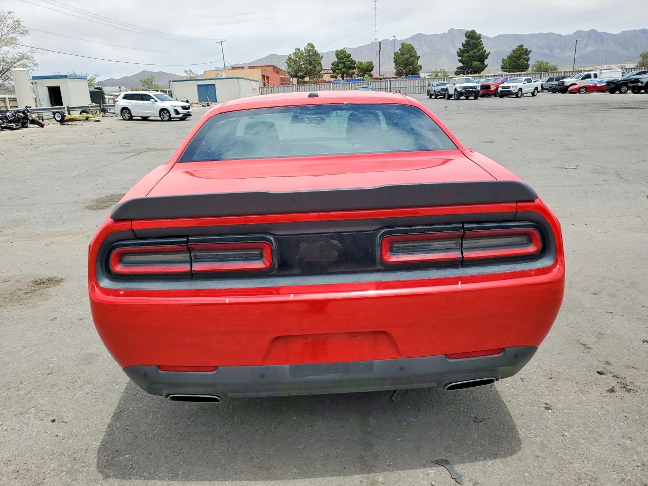 2015 Dodge Challenger Sxt Red vin: 2C3CDZAG8FH839680