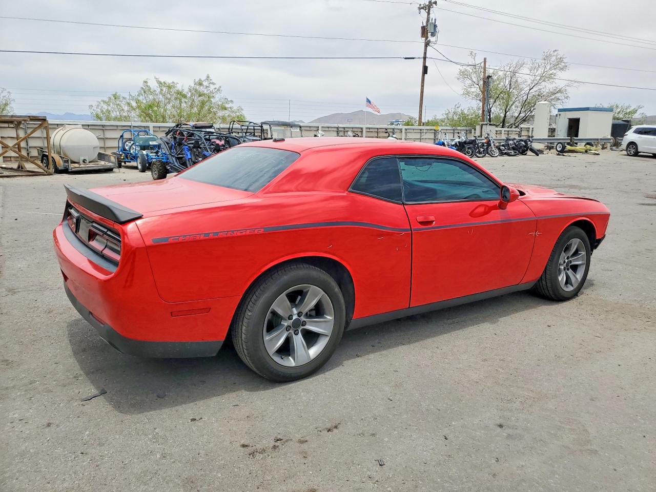 2015 Dodge Challenger Sxt Red vin: 2C3CDZAG8FH839680