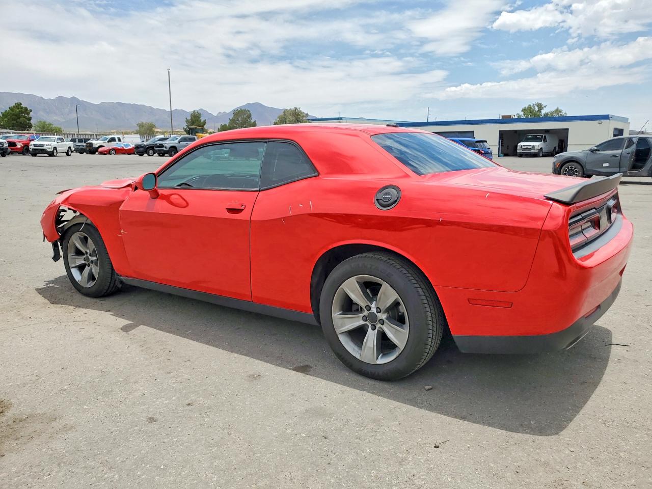 2015 Dodge Challenger Sxt Red vin: 2C3CDZAG8FH839680