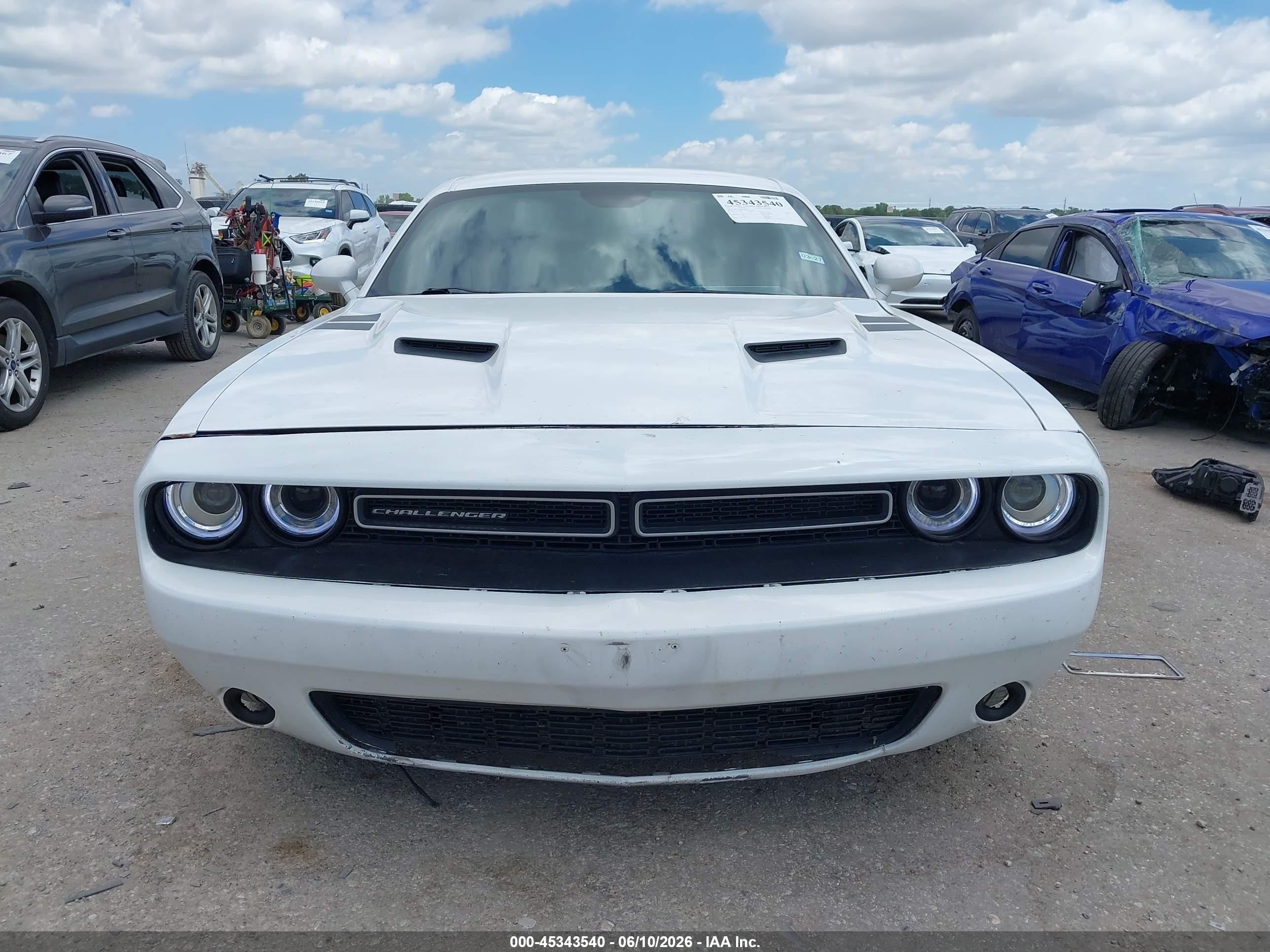 2015 Dodge Challenger Sxt White vin: 2C3CDZAG8FH861680