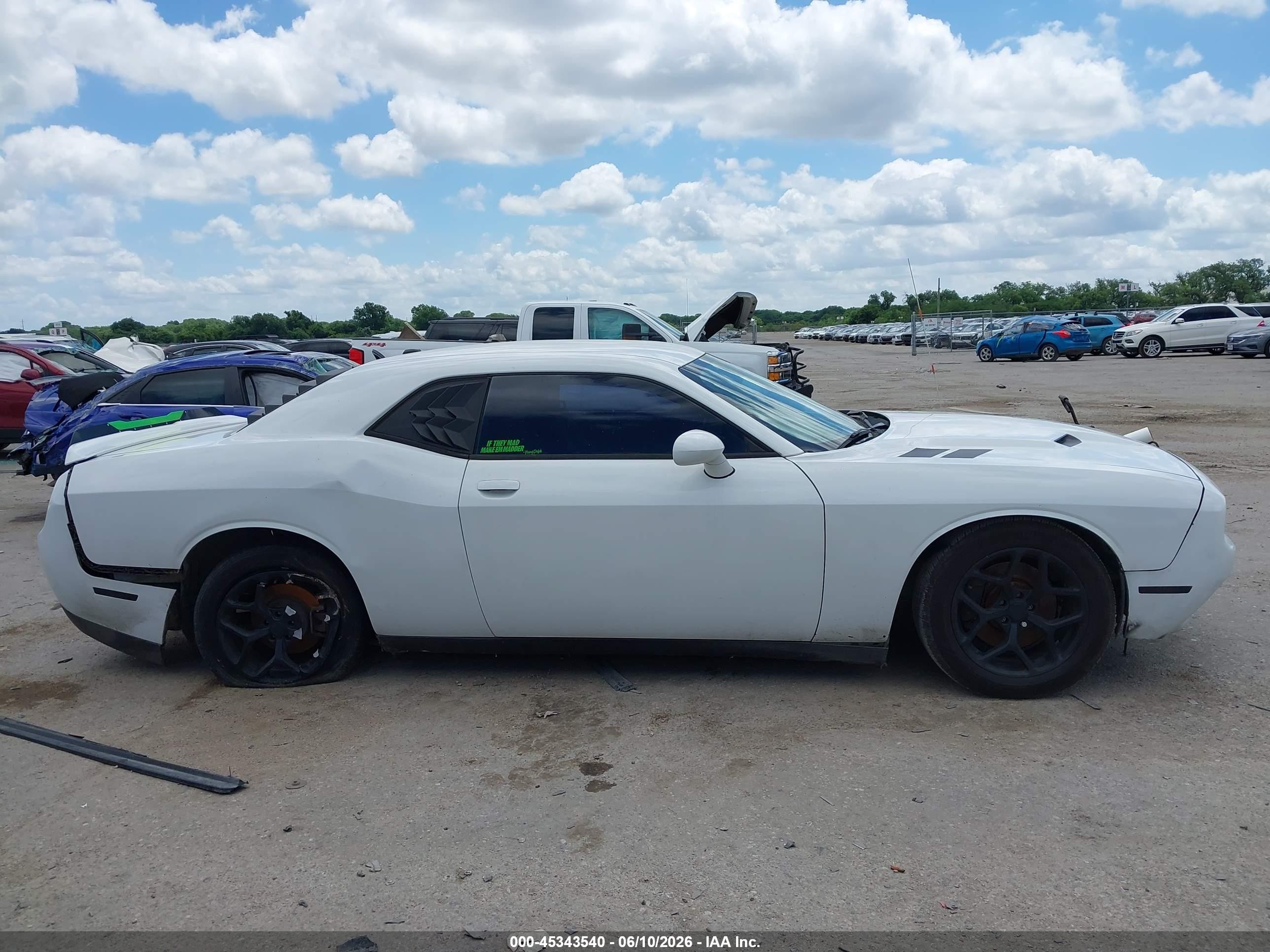 2015 Dodge Challenger Sxt White vin: 2C3CDZAG8FH861680