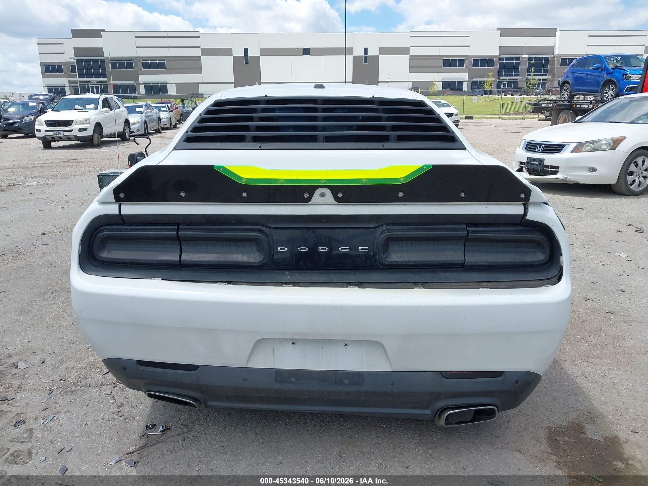 2015 Dodge Challenger Sxt White vin: 2C3CDZAG8FH861680
