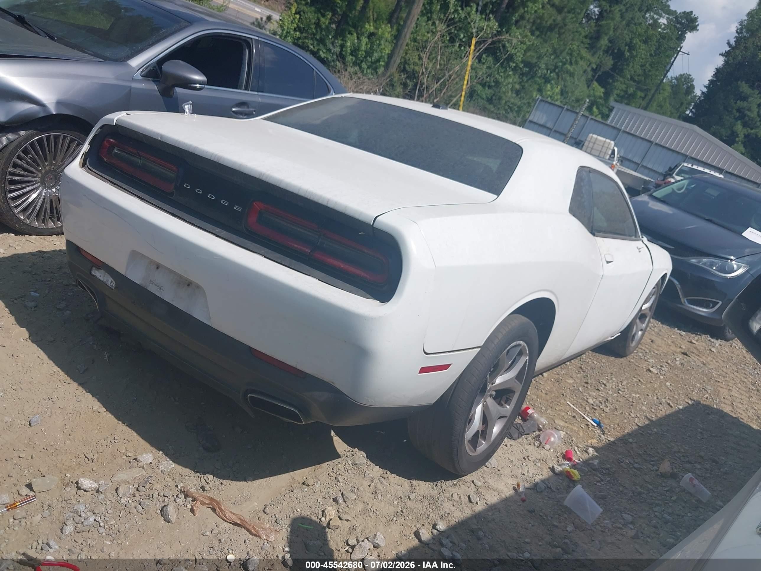 2015 Dodge Challenger Sxt White vin: 2C3CDZAG8FH885039