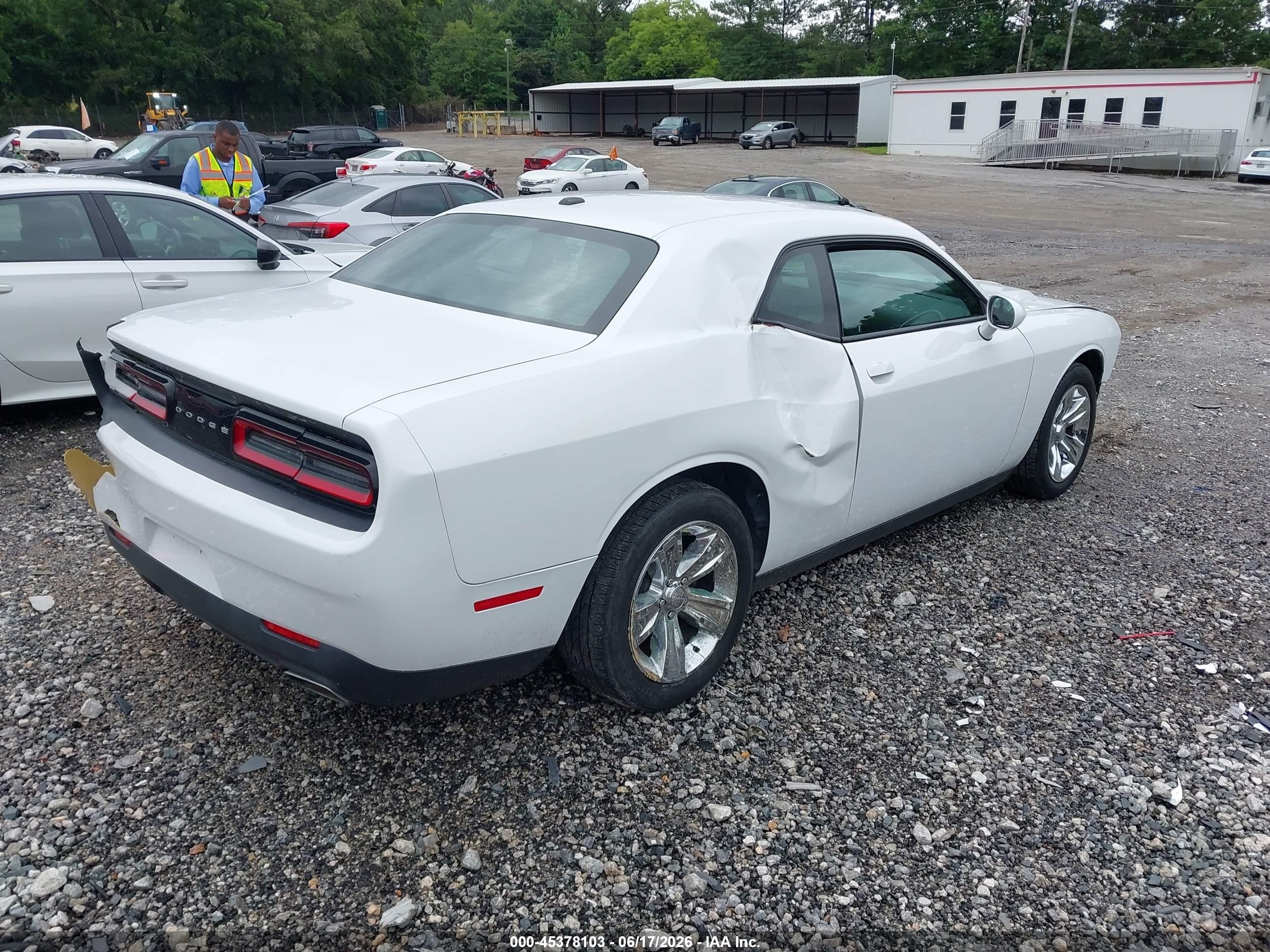 2015 Dodge Challenger Sxt Белый vin: 2C3CDZAG9FH716003