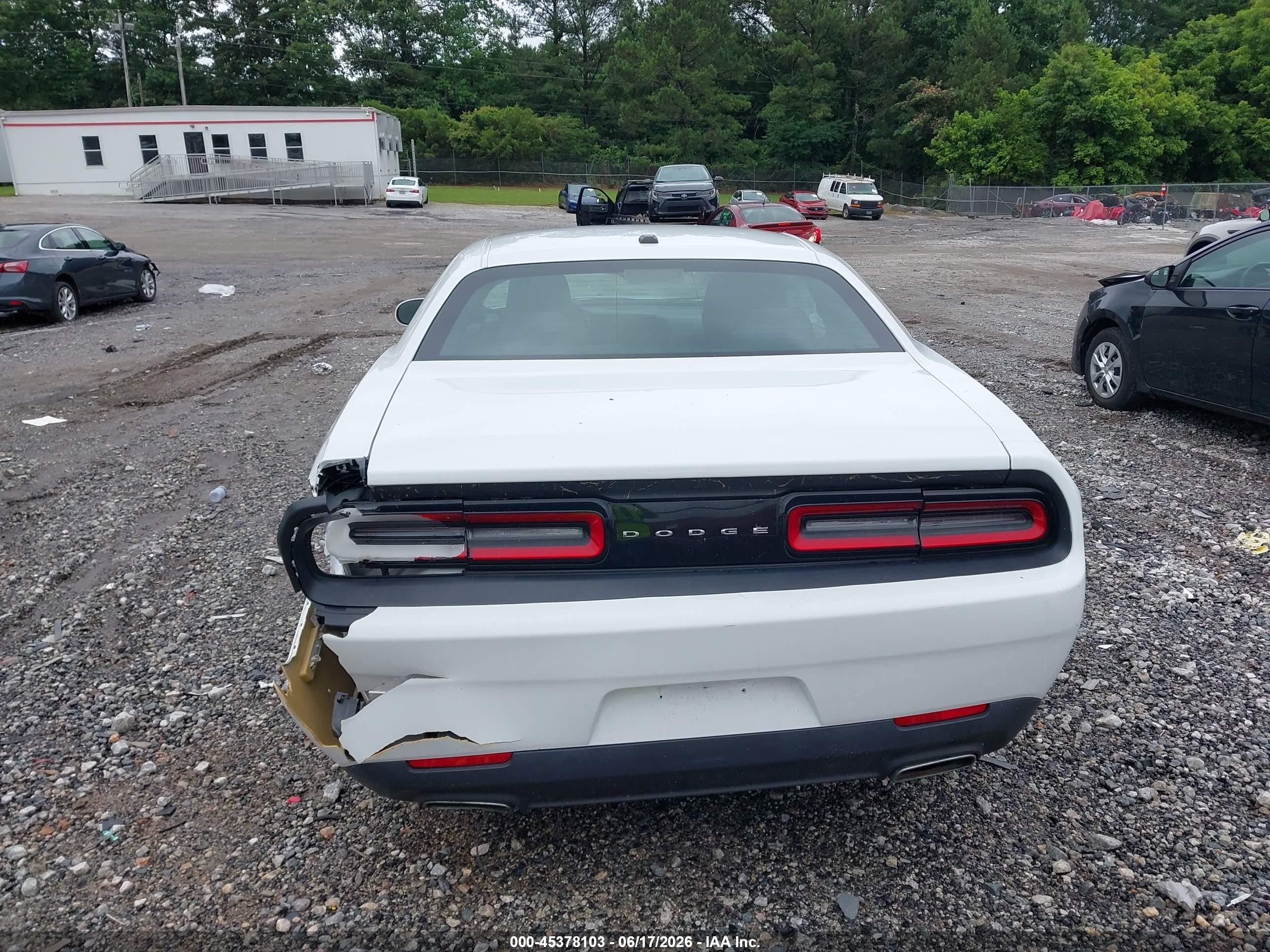2015 Dodge Challenger Sxt Белый vin: 2C3CDZAG9FH716003