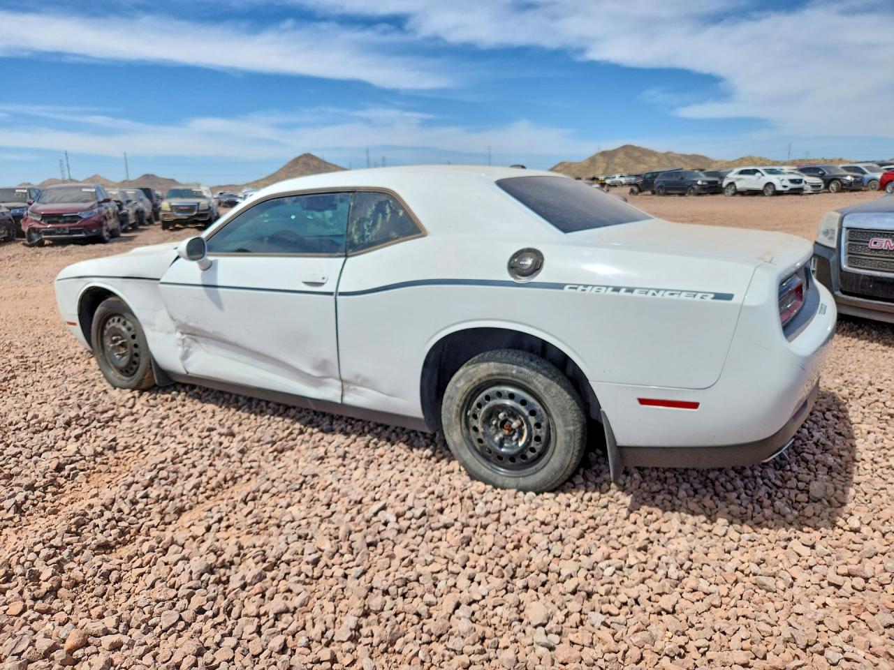 2016 Dodge Challenger Sxt White vin: 2C3CDZAG9GH145520