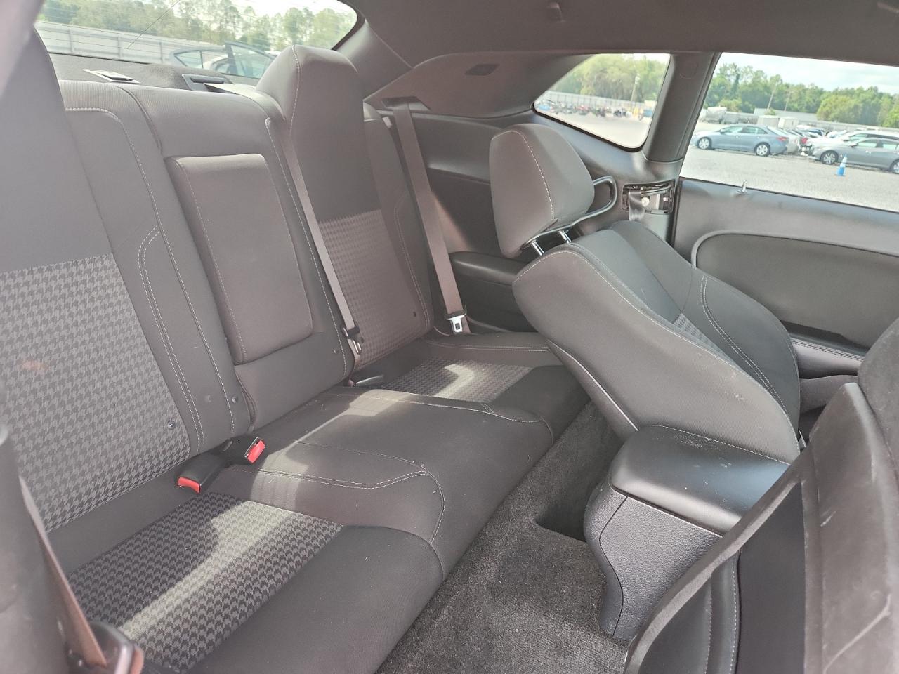 2015 Dodge Challenger Sxt Gray vin: 2C3CDZAGXFH905758