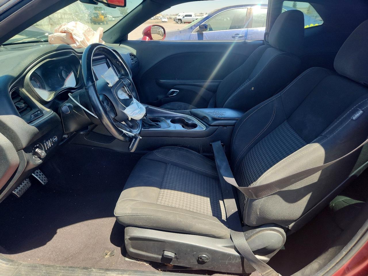 2018 Dodge Challenger Sxt Burgundy vin: 2C3CDZAGXJH262935