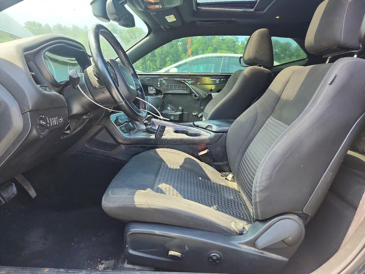 2015 Dodge Challenger Sxt Black vin: 2C3CDZAT1FH710015