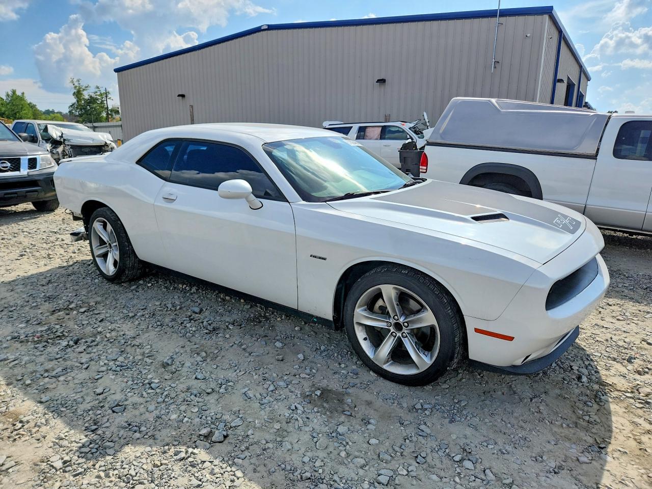 2015 Dodge Challenger Sxt White vin: 2C3CDZAT3FH702305