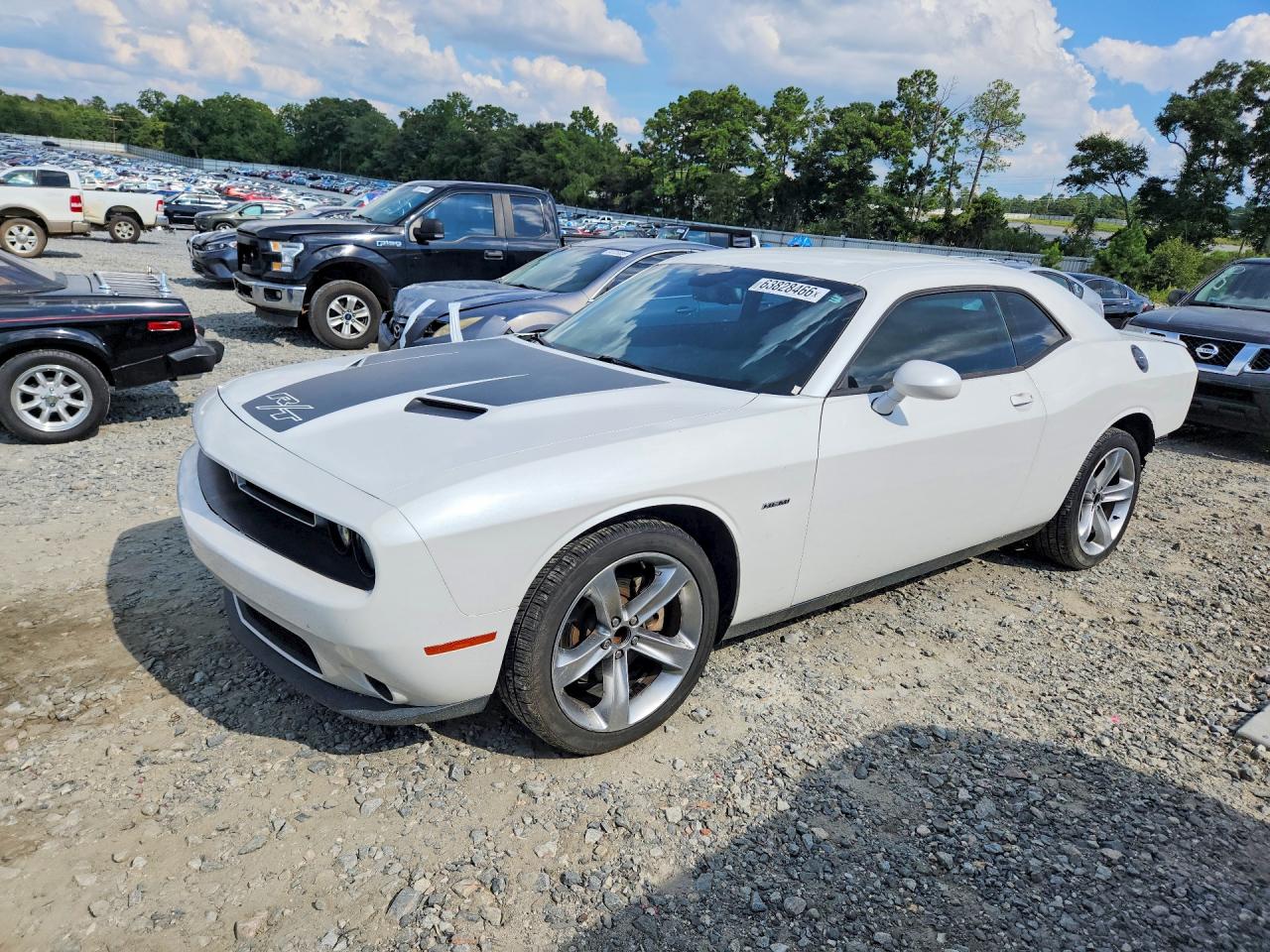 2015 Dodge Challenger Sxt White vin: 2C3CDZAT3FH702305