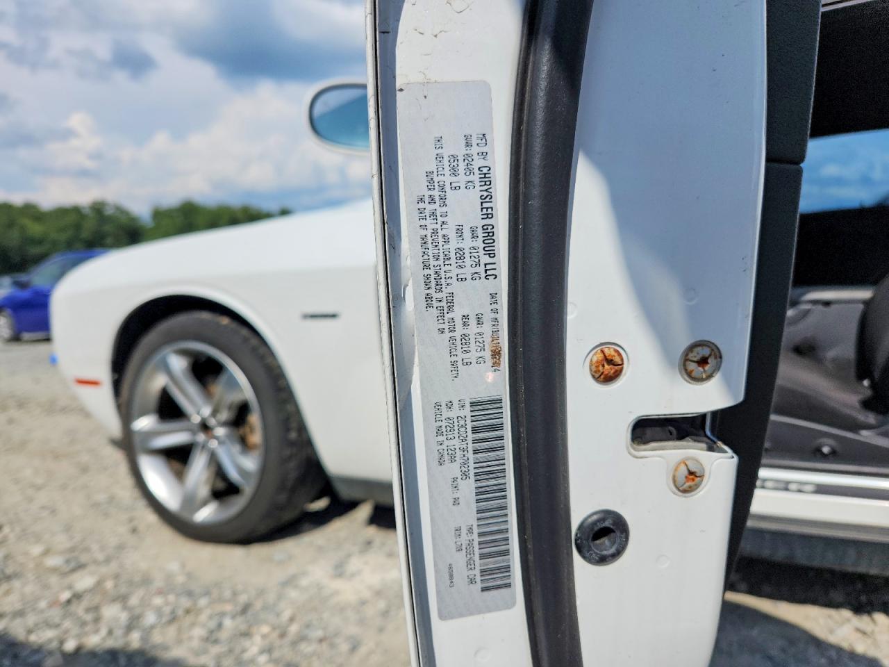 2015 Dodge Challenger Sxt White vin: 2C3CDZAT3FH702305