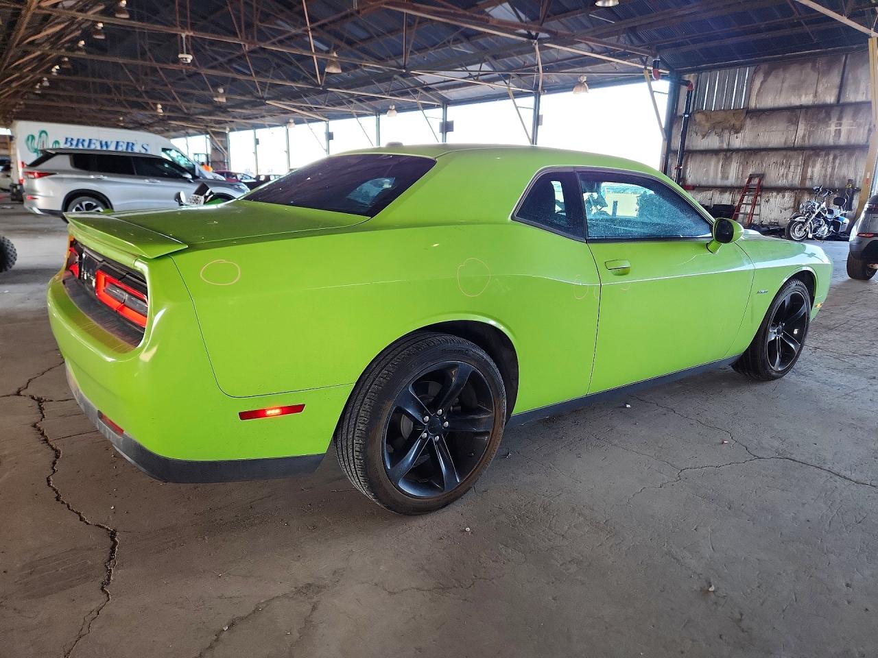 2015 Dodge Challenger Sxt Green vin: 2C3CDZAT3FH711411