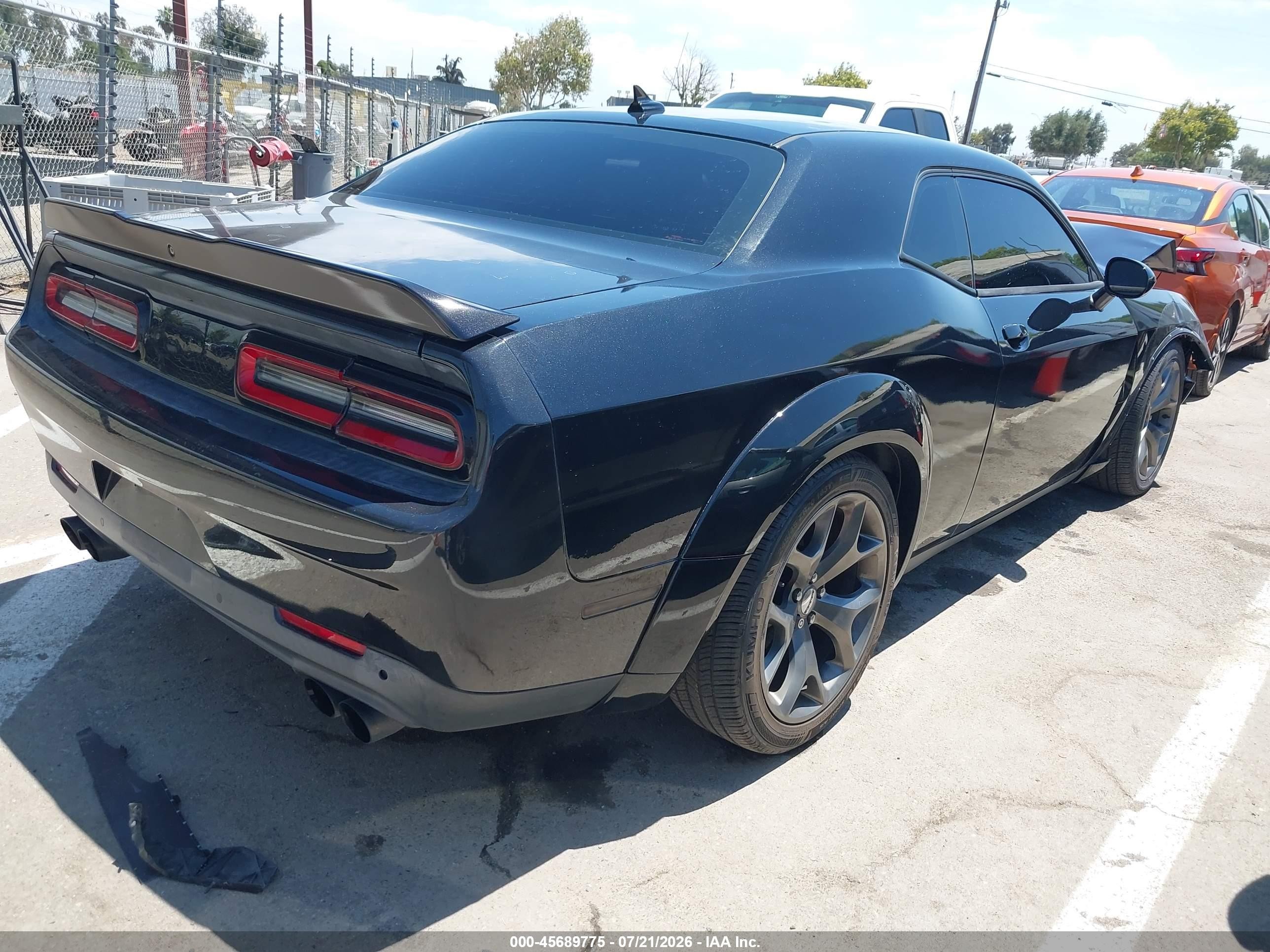 2015 Dodge Challenger R/t Черный vin: 2C3CDZAT3FH717709