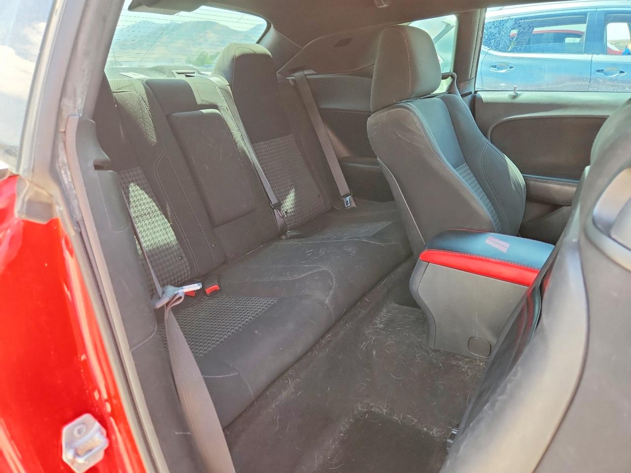 2015 Dodge Challenger Sxt Red vin: 2C3CDZAT3FH822301