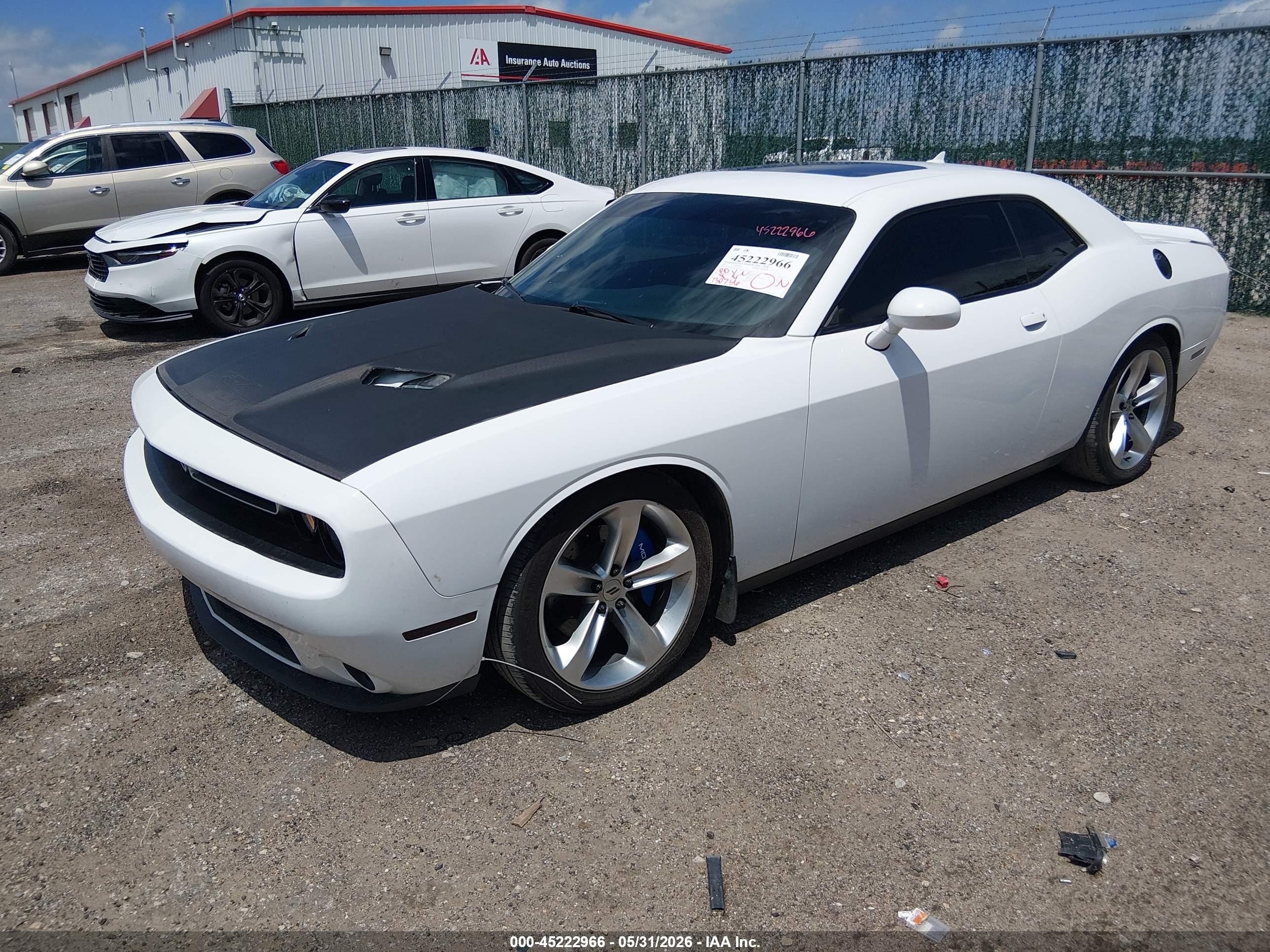 2015 Dodge Challenger R/t White vin: 2C3CDZAT4FH715144