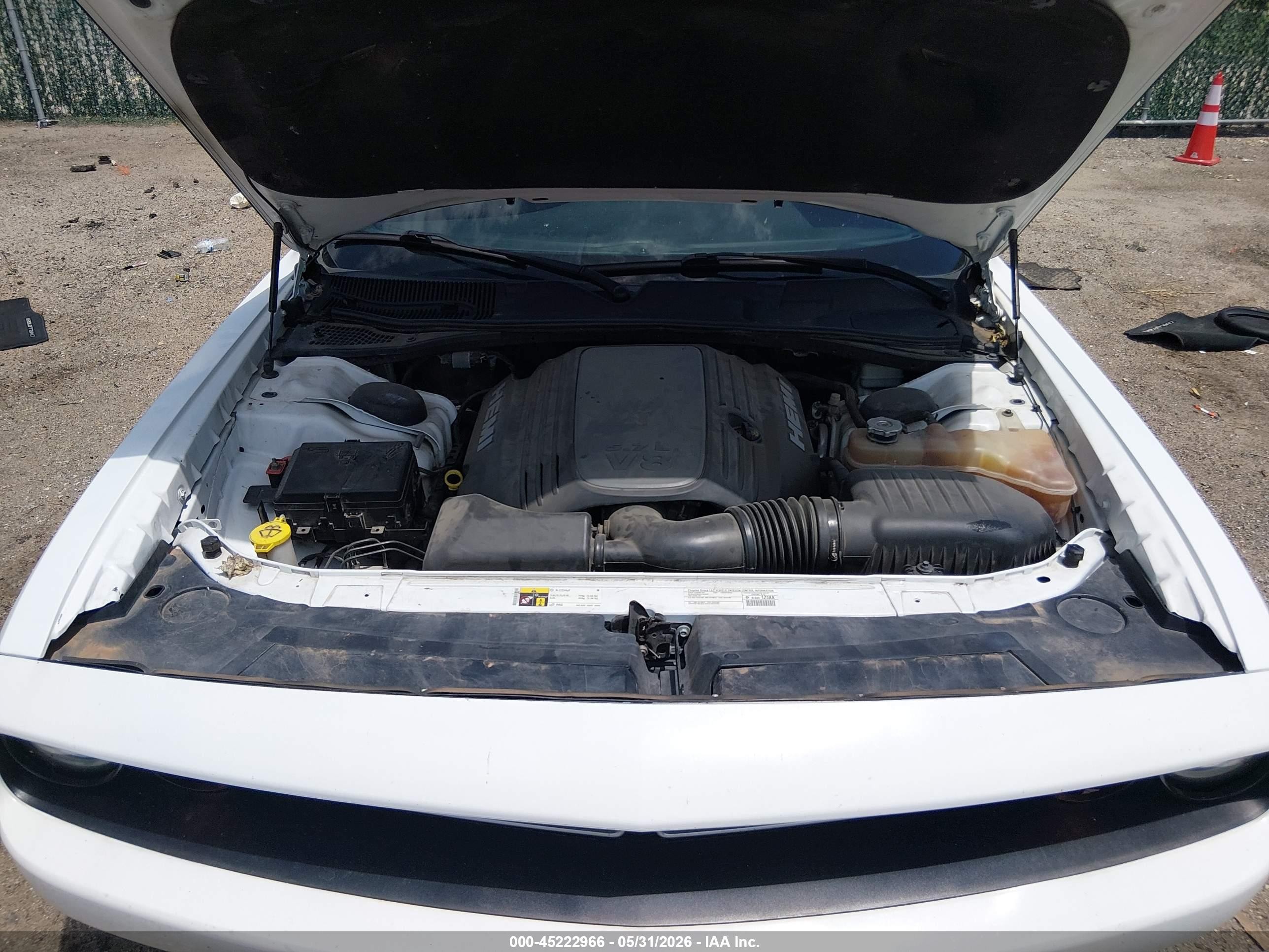 2015 Dodge Challenger R/t White vin: 2C3CDZAT4FH715144