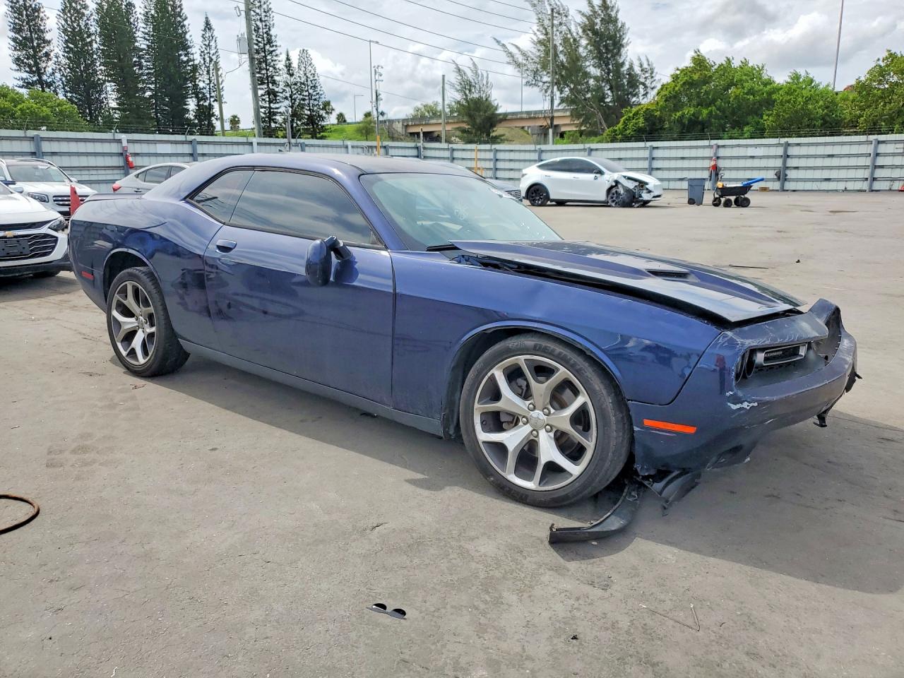 2015 Dodge Challenger Sxt Plus Blue vin: 2C3CDZBG0FH724182