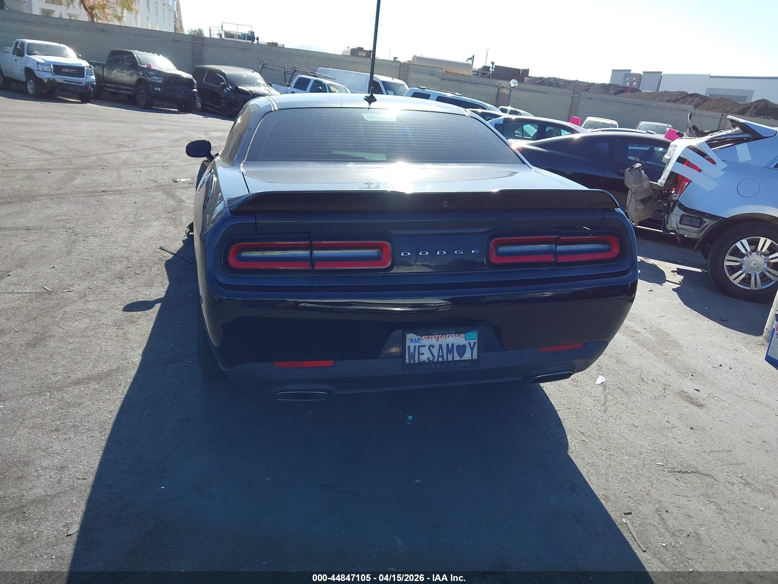 2015 Dodge Challenger Sxt Plus Black vin: 2C3CDZBG5FH775175