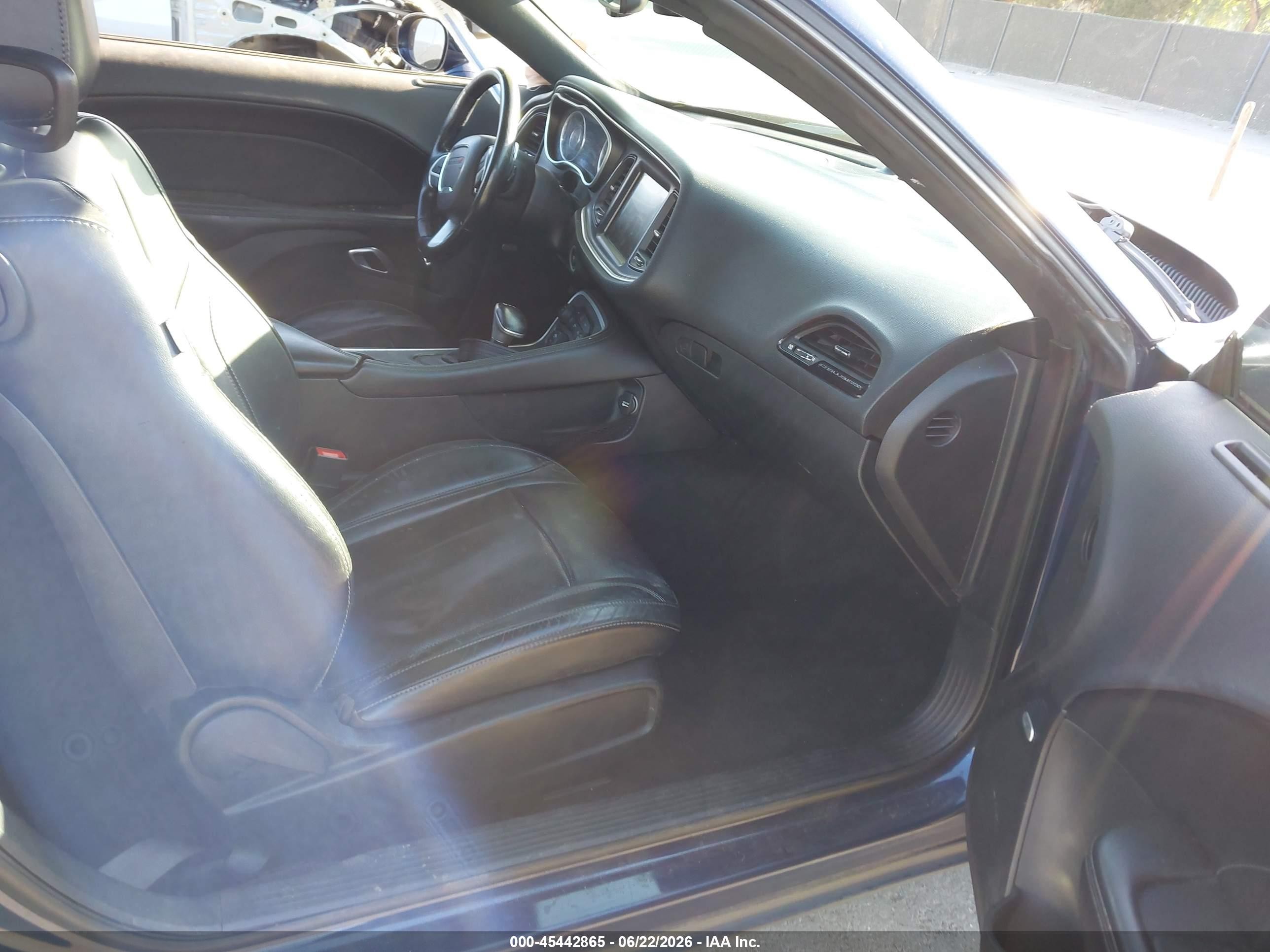 2015 Dodge Challenger Sxt Plus Dark Blue vin: 2C3CDZBG6FH712988