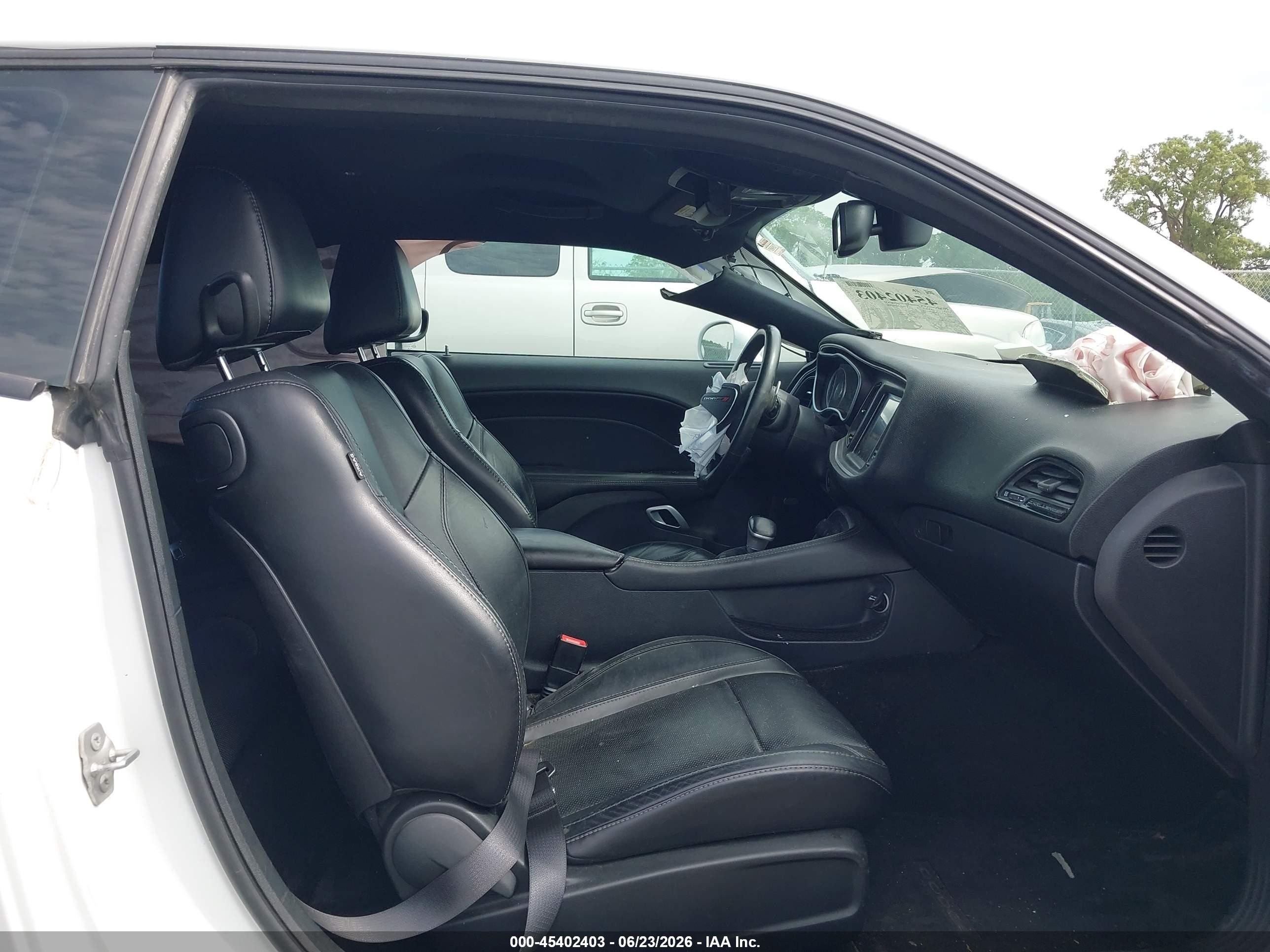 2015 Dodge Challenger Sxt Plus White vin: 2C3CDZBG6FH855794
