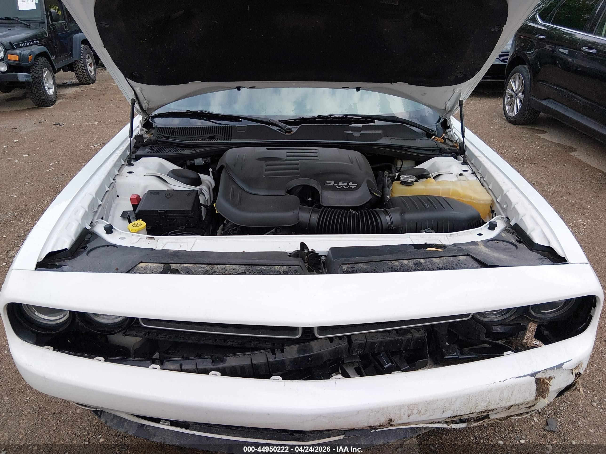 2015 Dodge Challenger Sxt Plus White vin: 2C3CDZBG6FH892991