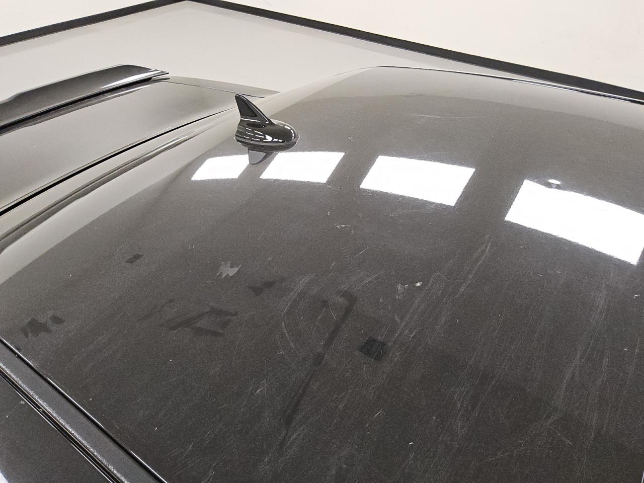2015 Dodge Challenger Sxt Plus Черный vin: 2C3CDZBG6FH913645 Damage: Roof, Dent(S) W/ Paint Dmg, 1/2 To 1 Inch