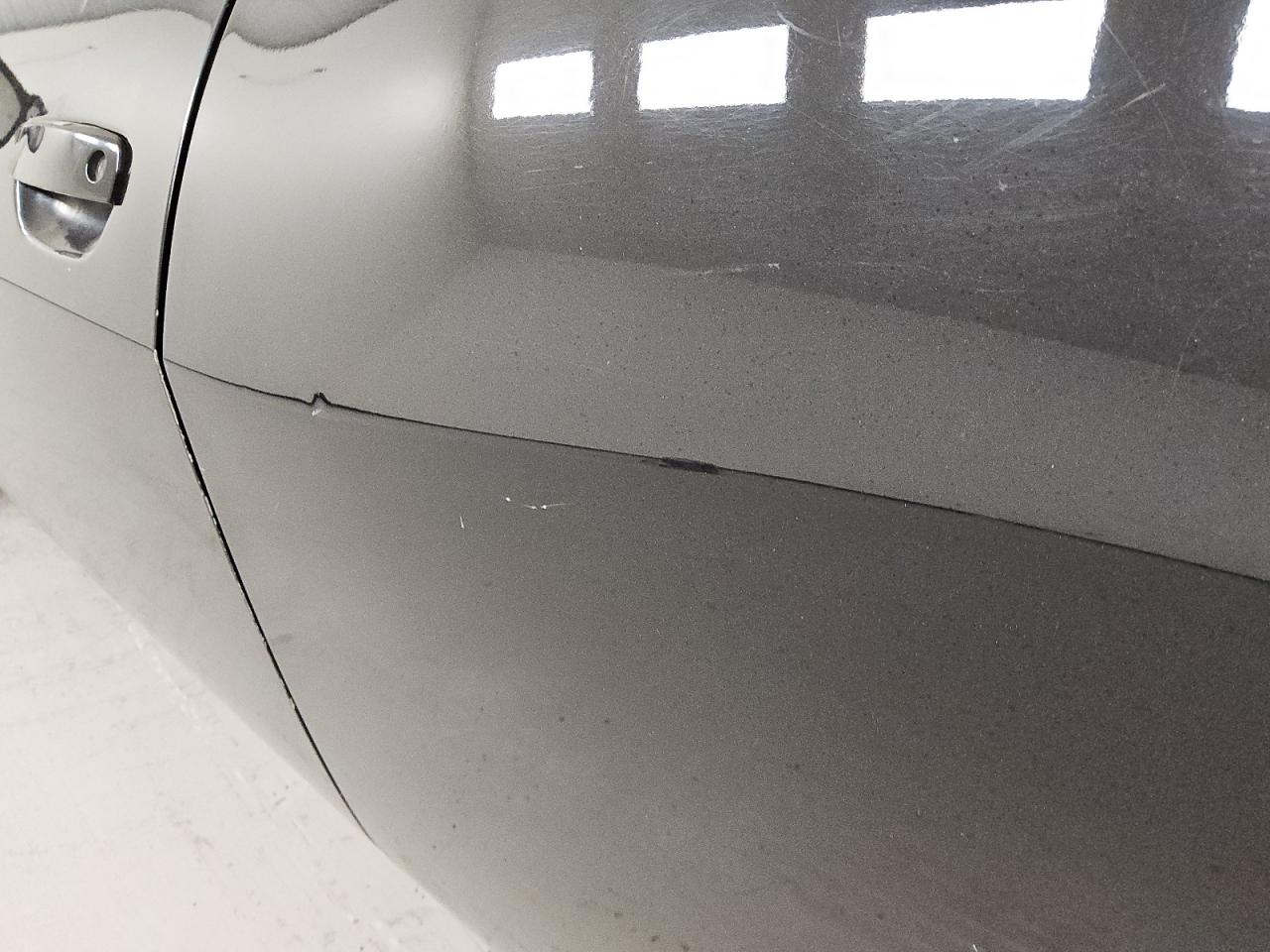 2015 Dodge Challenger Sxt Plus Черный vin: 2C3CDZBG6FH913645 Damage: Left Qtr Panel, Dent(S) W/ Paint Dmg, 1 To 2 Inches
