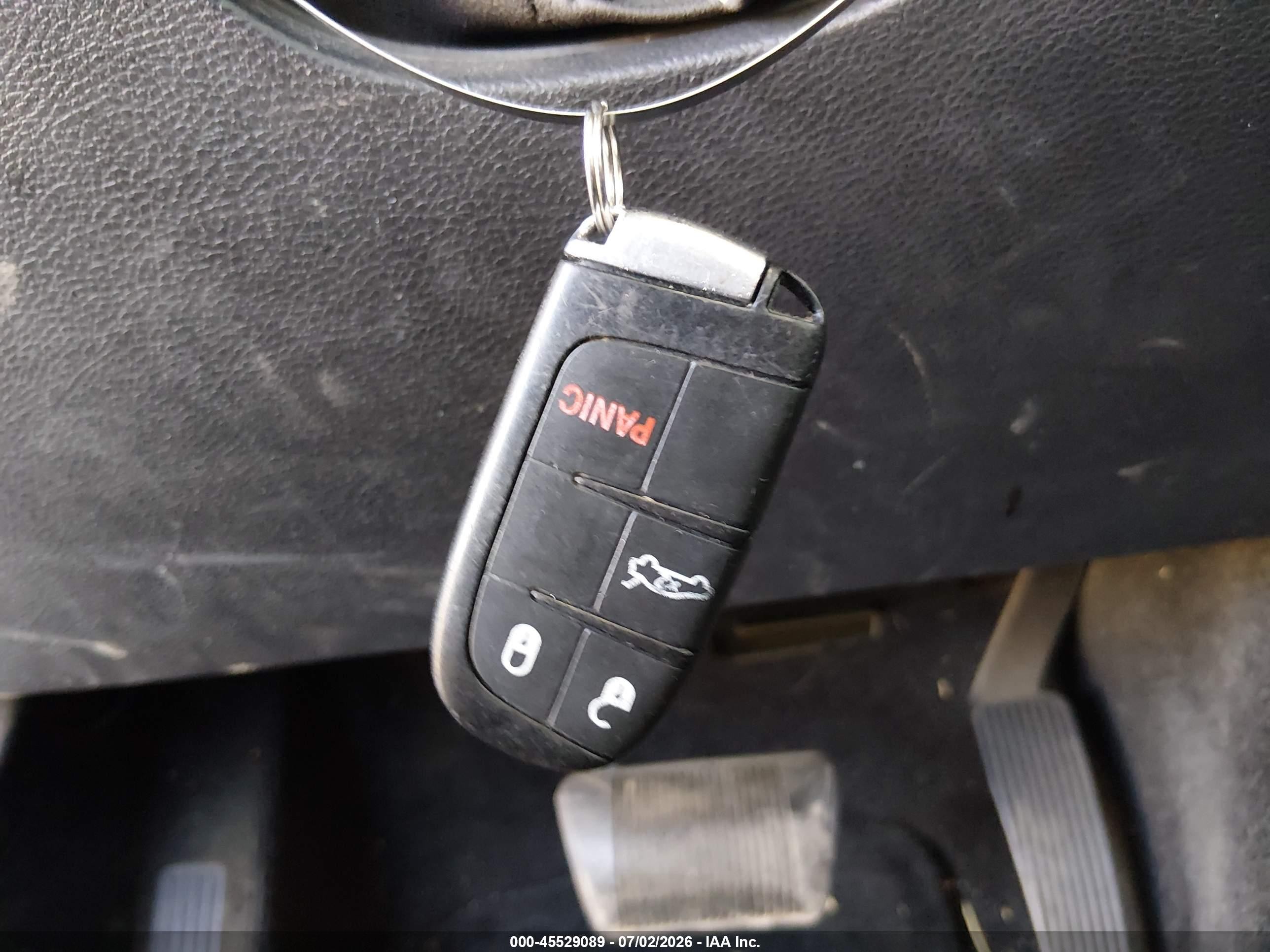 2015 Dodge Challenger Sxt Plus Red vin: 2C3CDZBG7FH710814