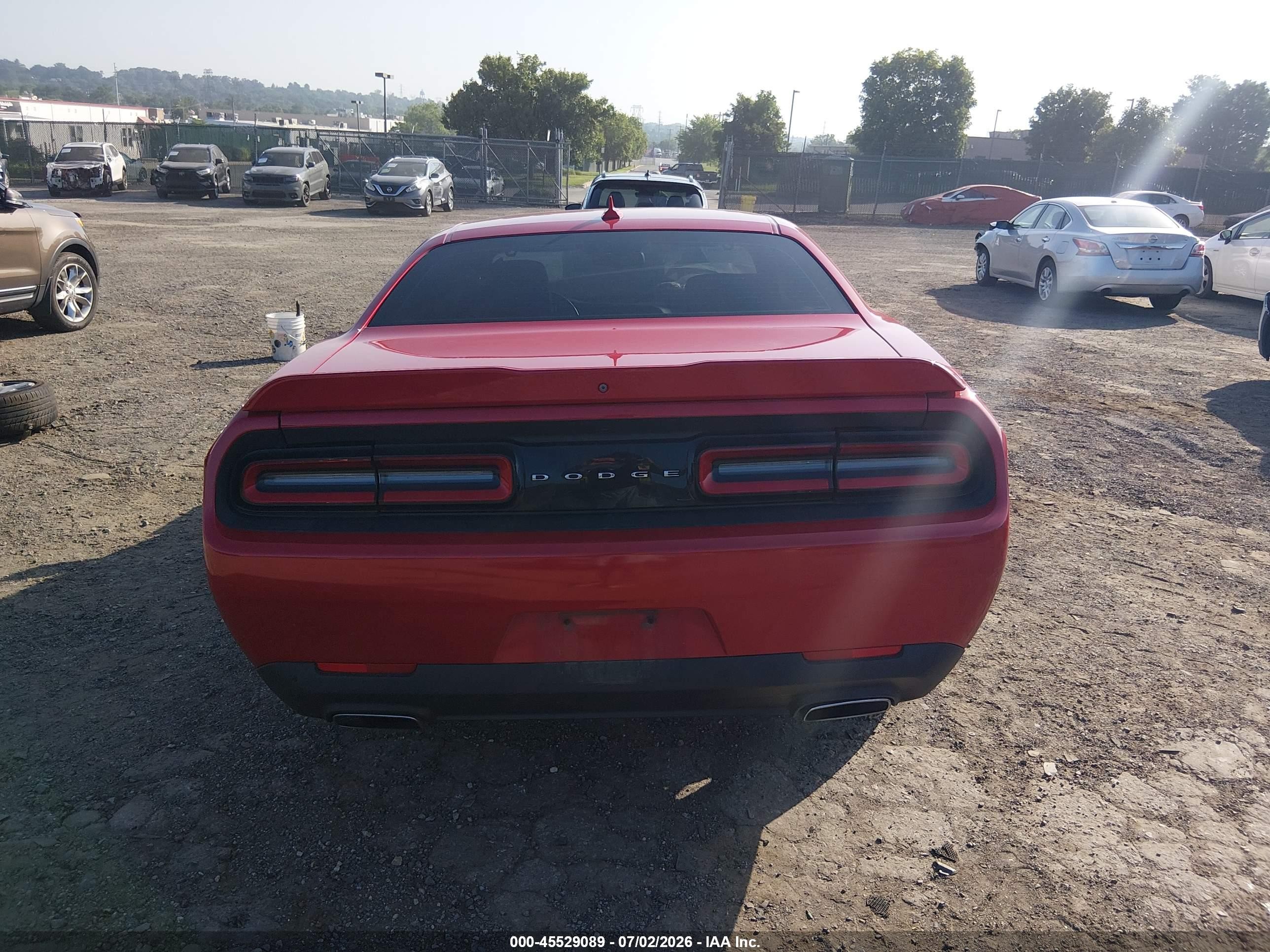 2015 Dodge Challenger Sxt Plus Red vin: 2C3CDZBG7FH710814