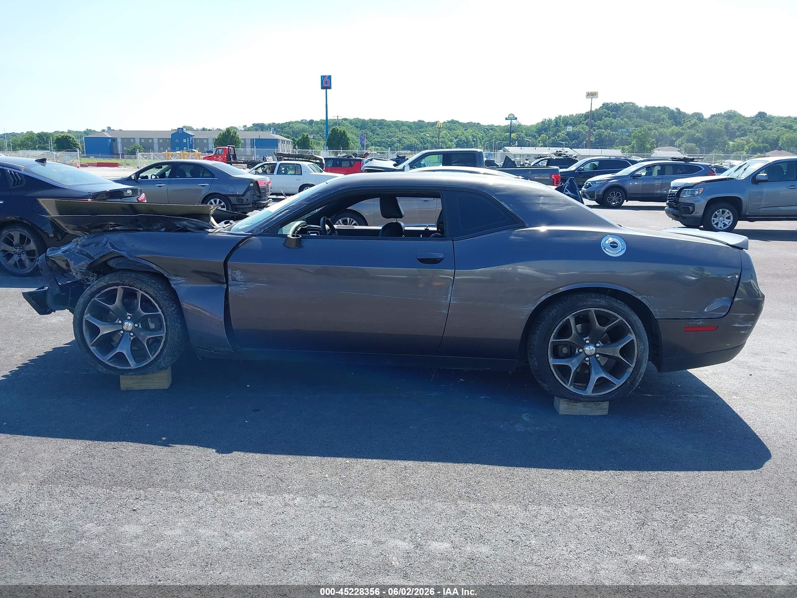 2015 Dodge Challenger Sxt Plus Gray vin: 2C3CDZBG8FH861550