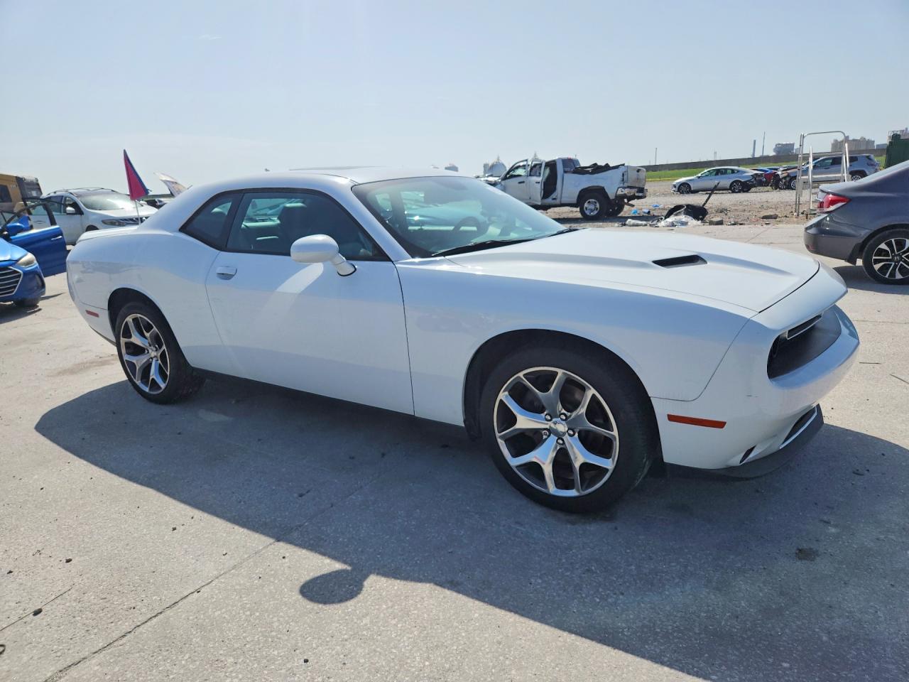 2015 Dodge Challenger Sxt Plus White vin: 2C3CDZBG9FH775115