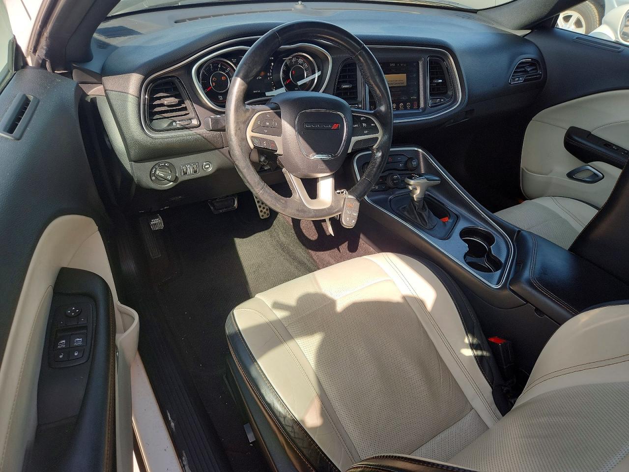2015 Dodge Challenger Sxt Plus White vin: 2C3CDZBG9FH775115