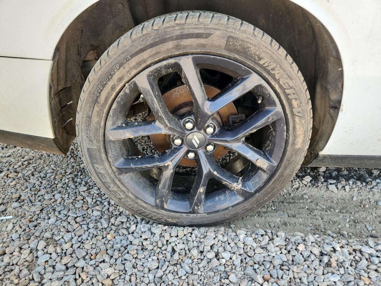 2015 Dodge Challenger Sxt Plus White vin: 2C3CDZBT0FH846540 Damage: Right Rear Wheel, Curb Rash, 4 To 5 Inches