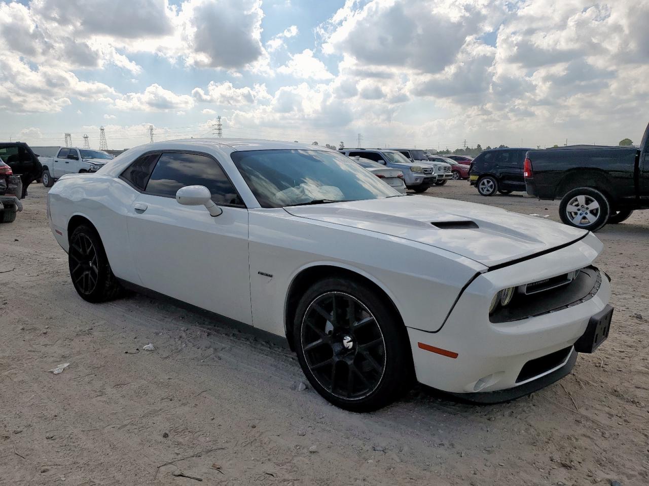2016 Dodge Challenger R/t White vin: 2C3CDZBT1GH209898