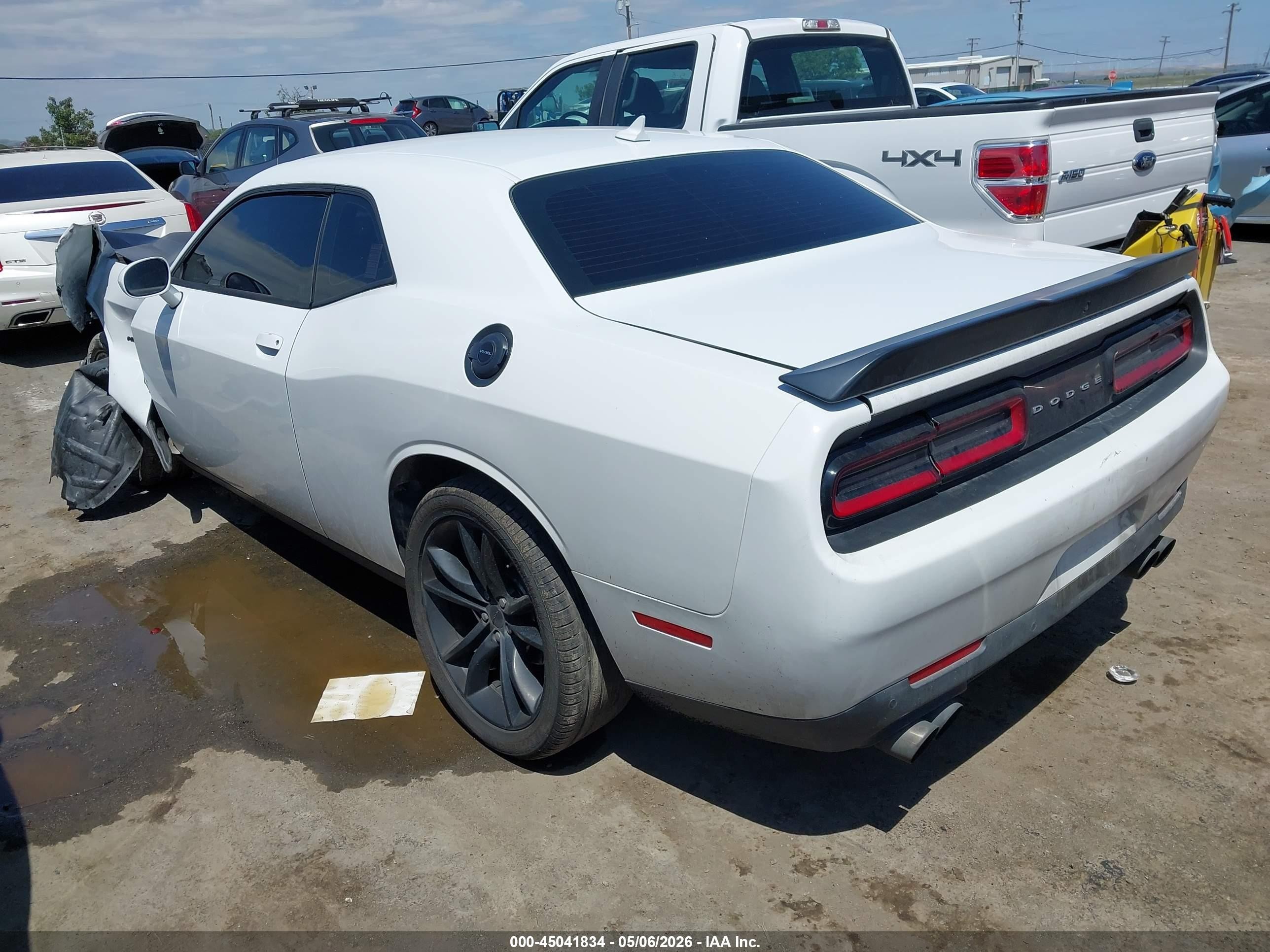 2016 Dodge Challenger R/t Plus Белый vin: 2C3CDZBT3GH120088