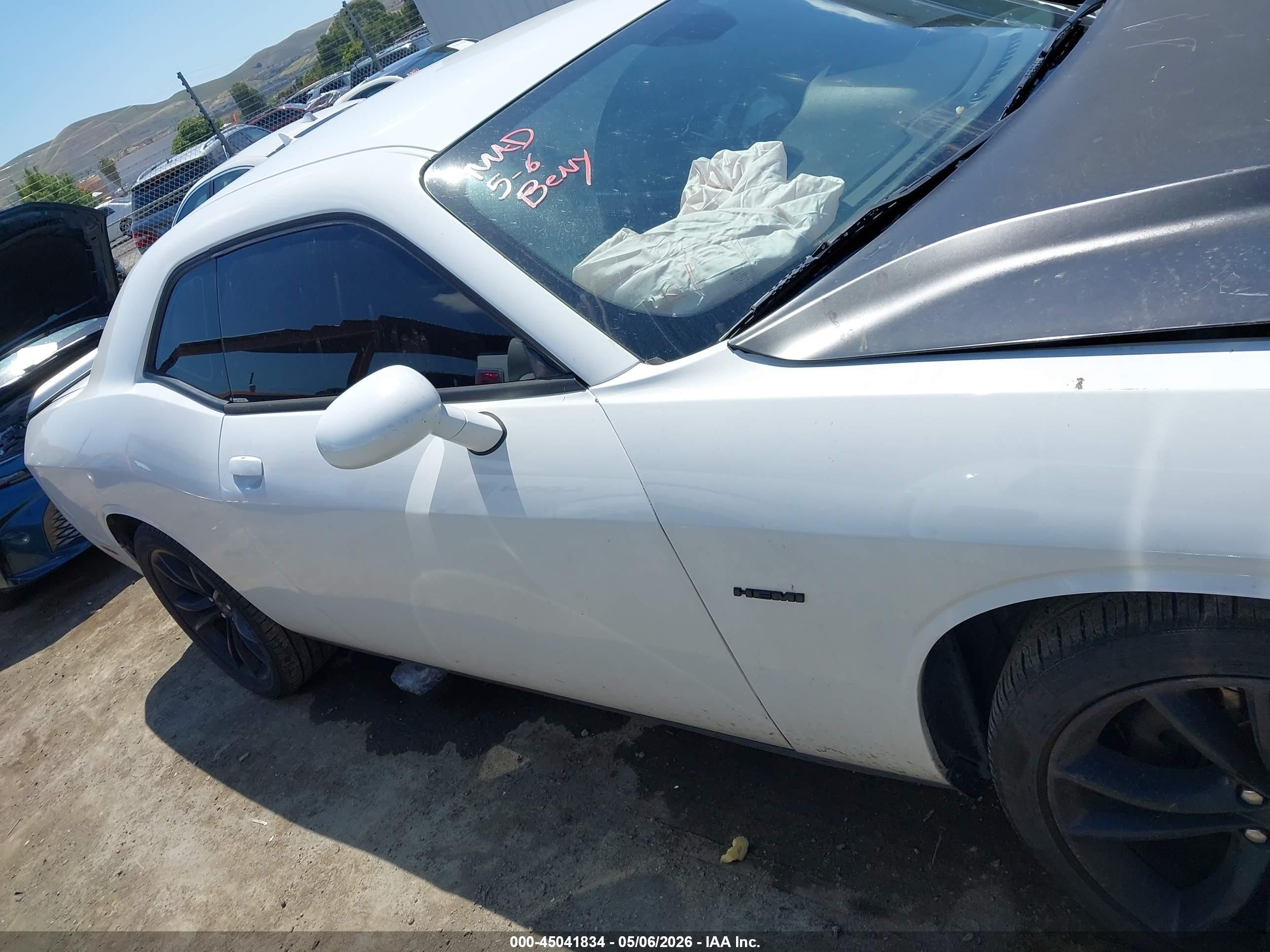 2016 Dodge Challenger R/t Plus Белый vin: 2C3CDZBT3GH120088
