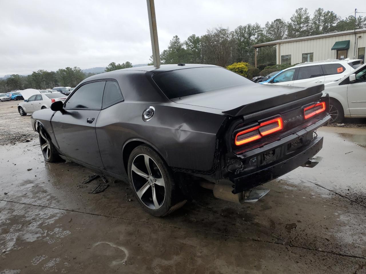2019 Dodge Challenger R/t Black vin: 2C3CDZBT3KH641420 Damage: Left Qtr Panel, Dent(S) W/ Paint Dmg, 4 To 5 Inches