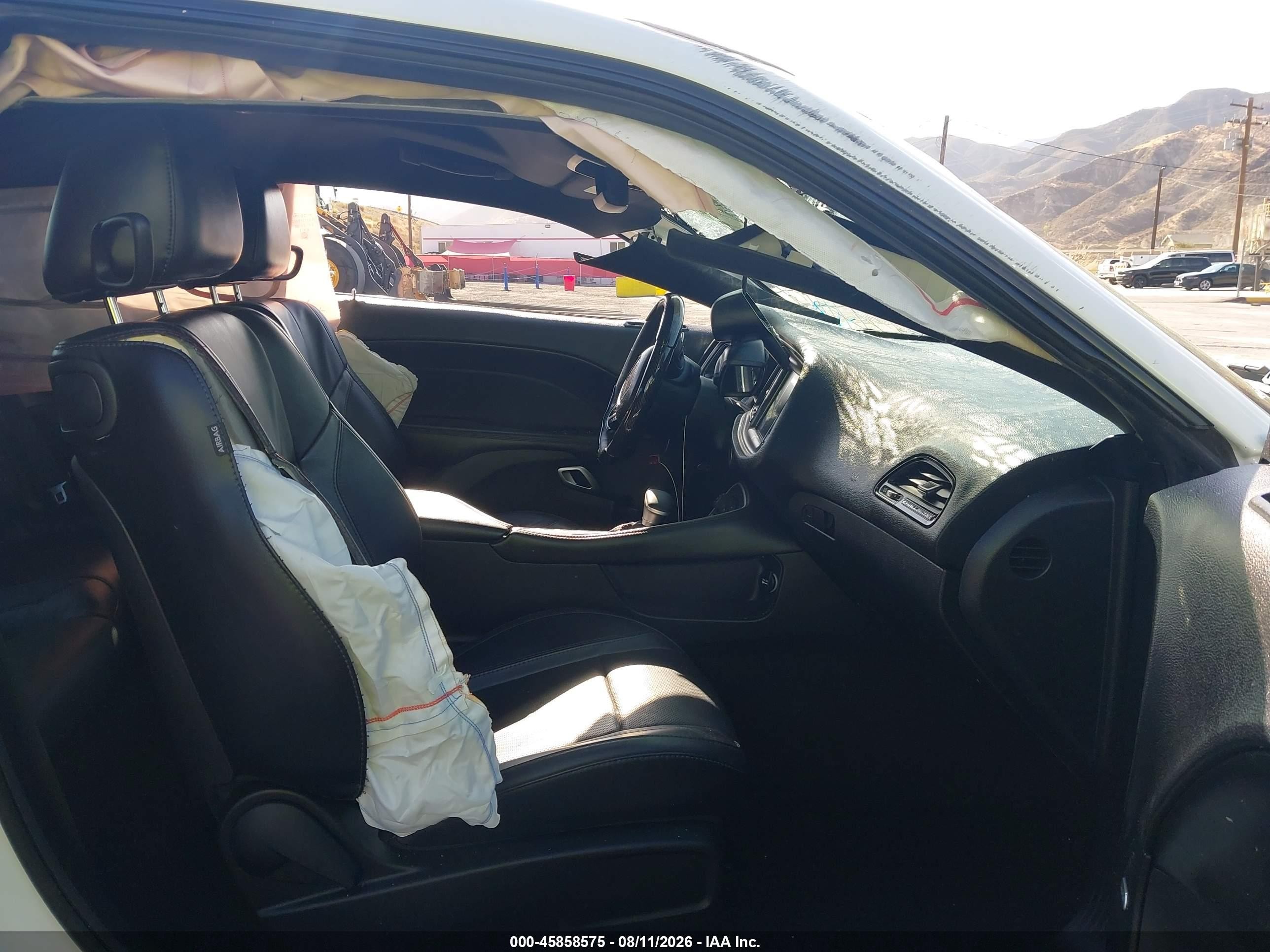 2015 Dodge Challenger R/t Plus Белый vin: 2C3CDZBT5FH924214