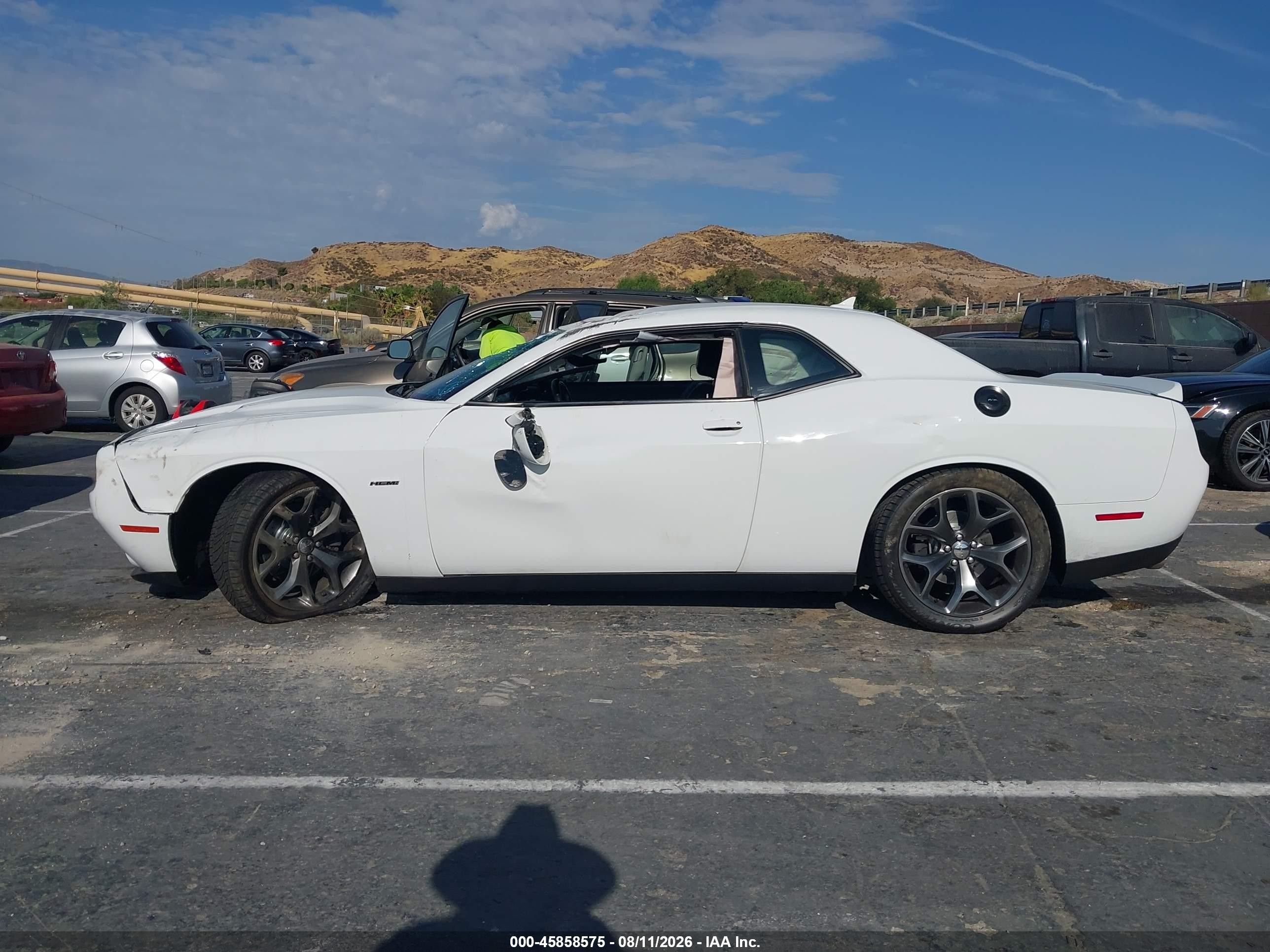 2015 Dodge Challenger R/t Plus Белый vin: 2C3CDZBT5FH924214