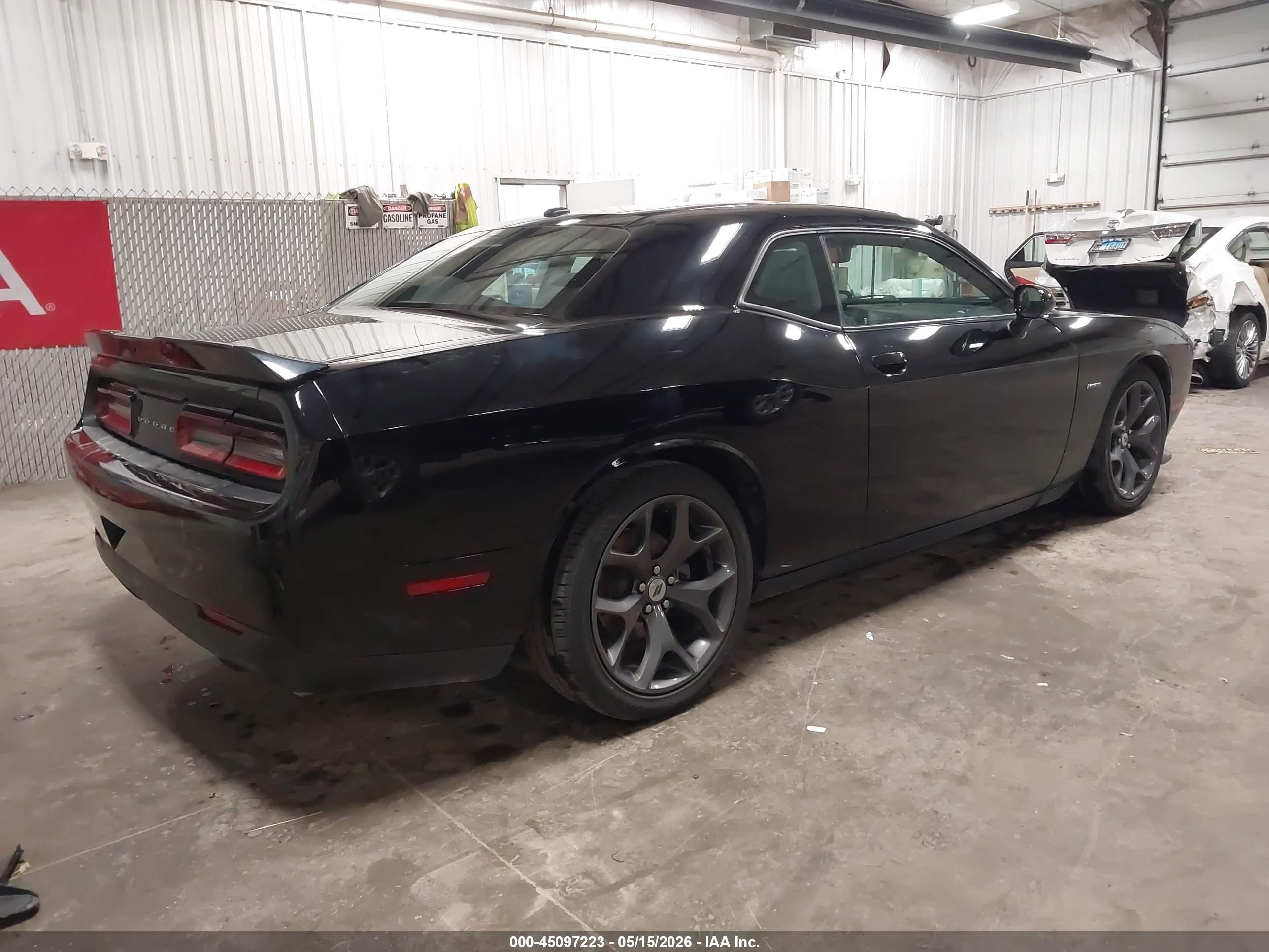2019 Dodge Challenger R/t vin: 2C3CDZBT7KH666692