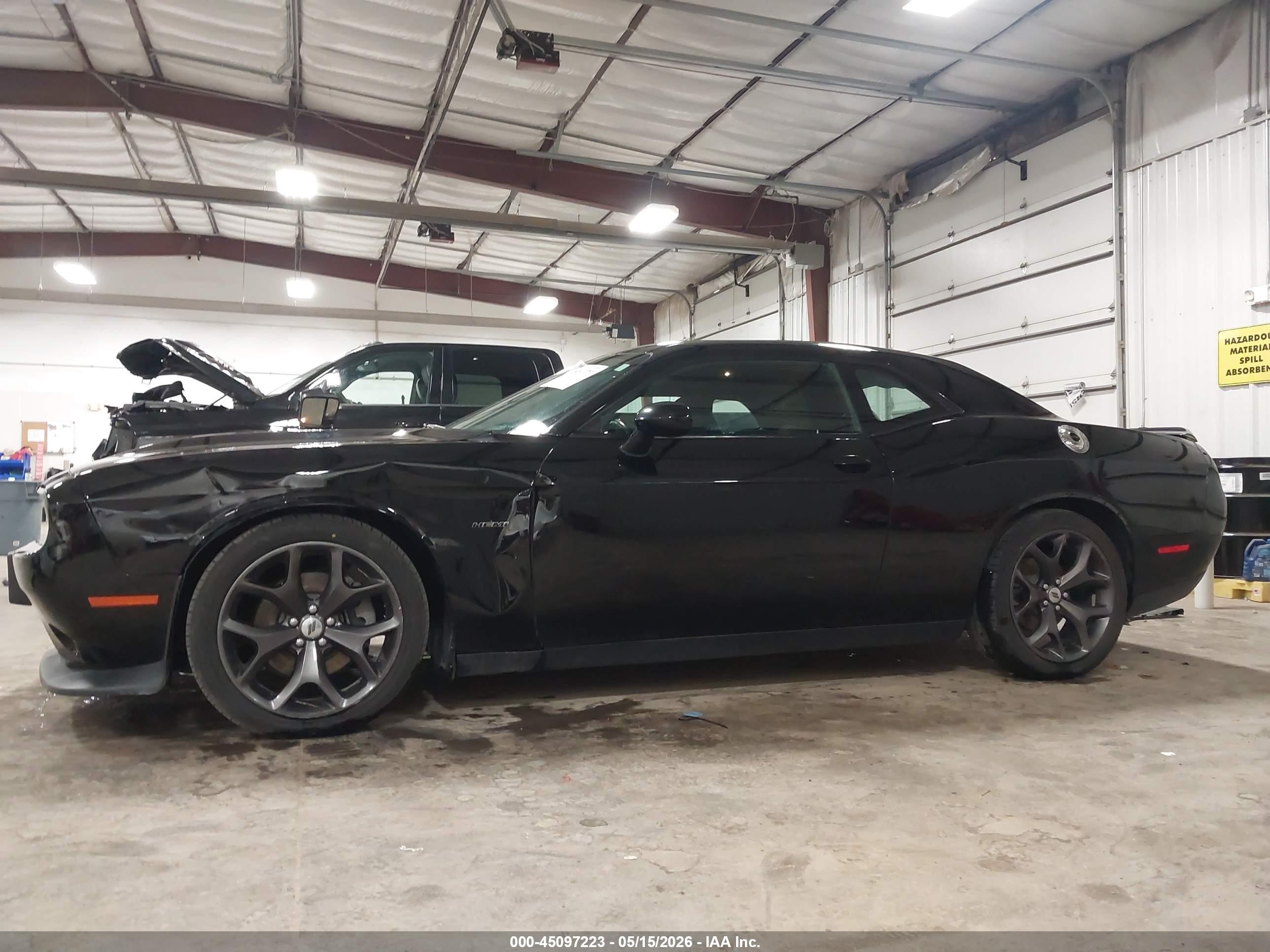 2019 Dodge Challenger R/t vin: 2C3CDZBT7KH666692