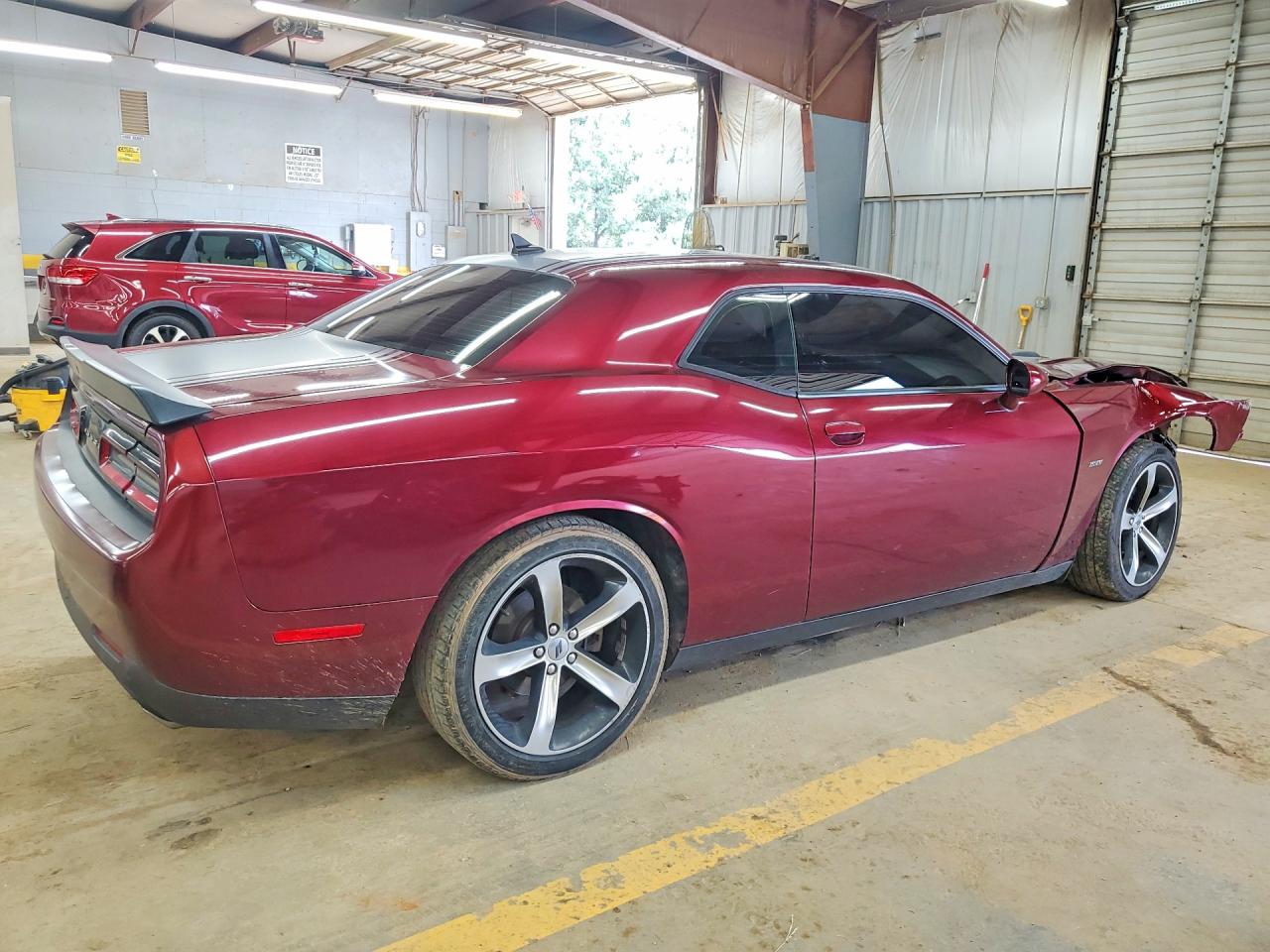 2017 Dodge Challenger R/t Burgundy vin: 2C3CDZBT8HH522609