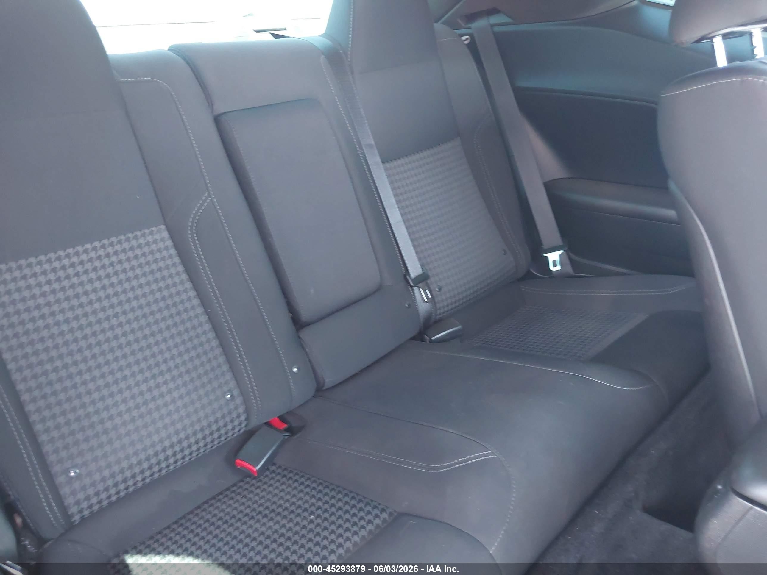 2018 Dodge Challenger R/t Silver vin: 2C3CDZBT8JH279437