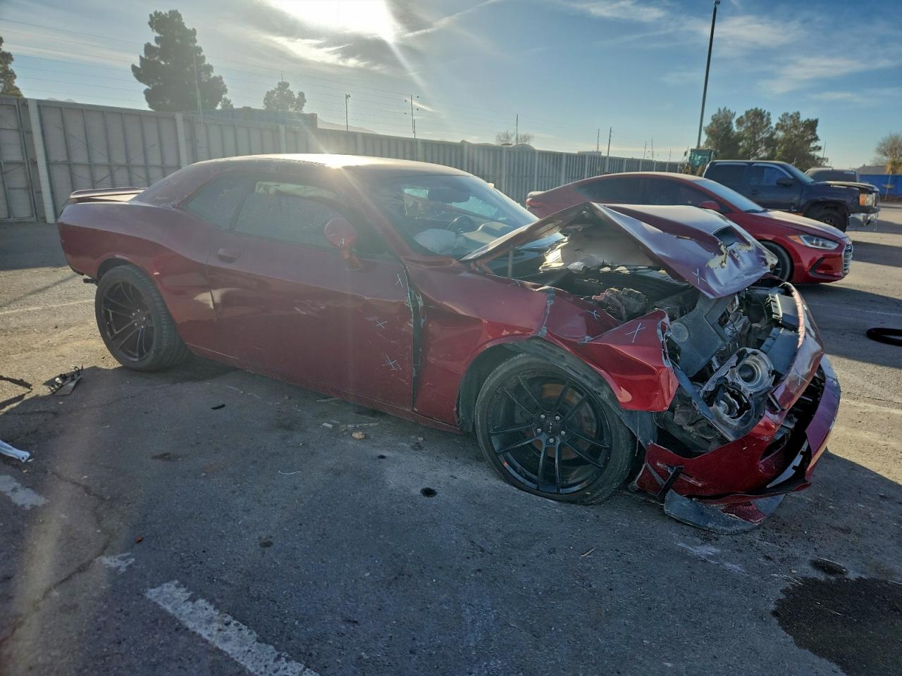 2019 Dodge Challenger R Красный vin: 2C3CDZBTXKH573794