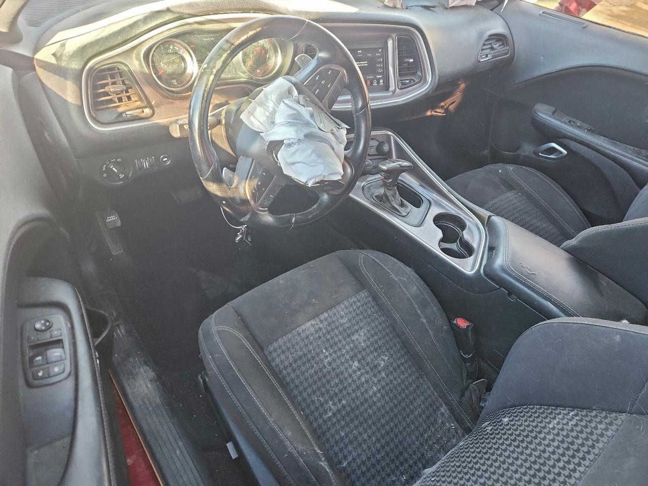 2019 Dodge Challenger R Красный vin: 2C3CDZBTXKH573794