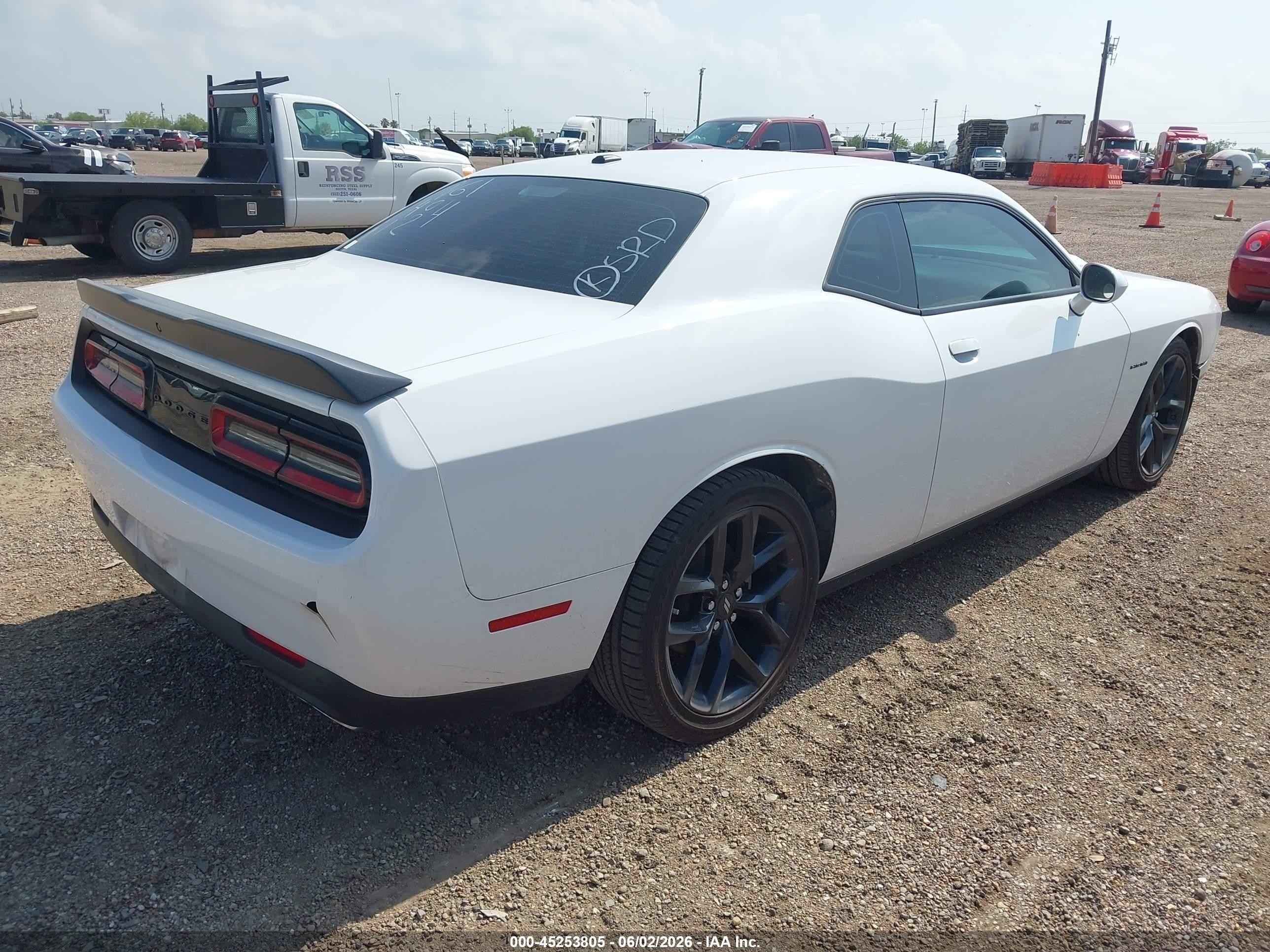 2022 Dodge Challenger R/t White vin: 2C3CDZBTXNH160214