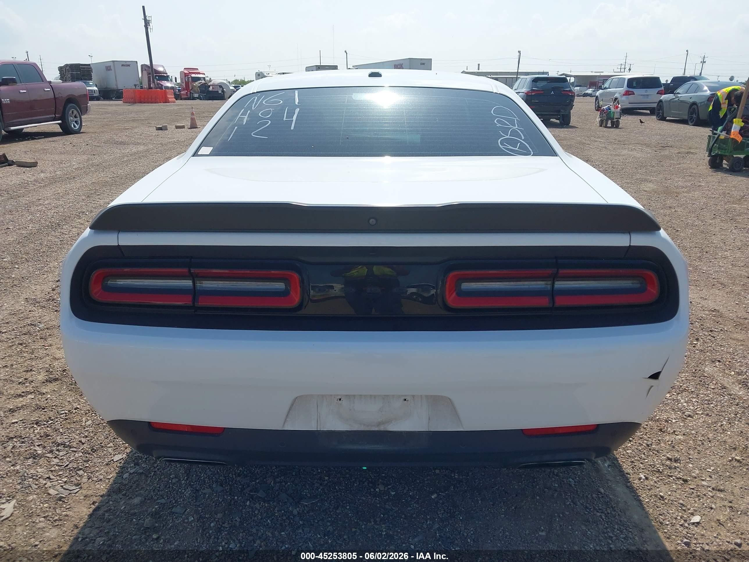 2022 Dodge Challenger R/t White vin: 2C3CDZBTXNH160214