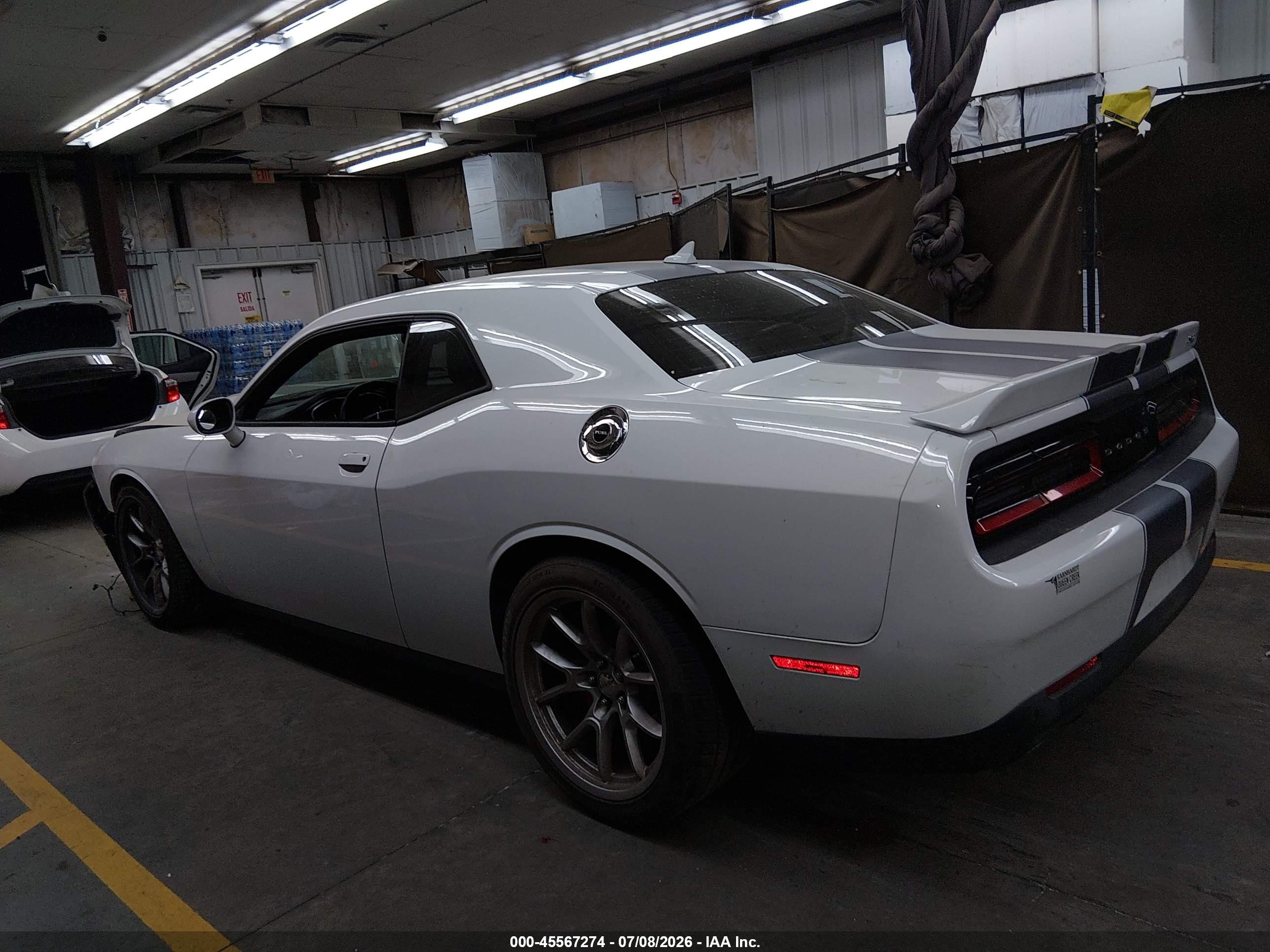 2015 Dodge Challenger Srt 392 White vin: 2C3CDZDJ3FH706672