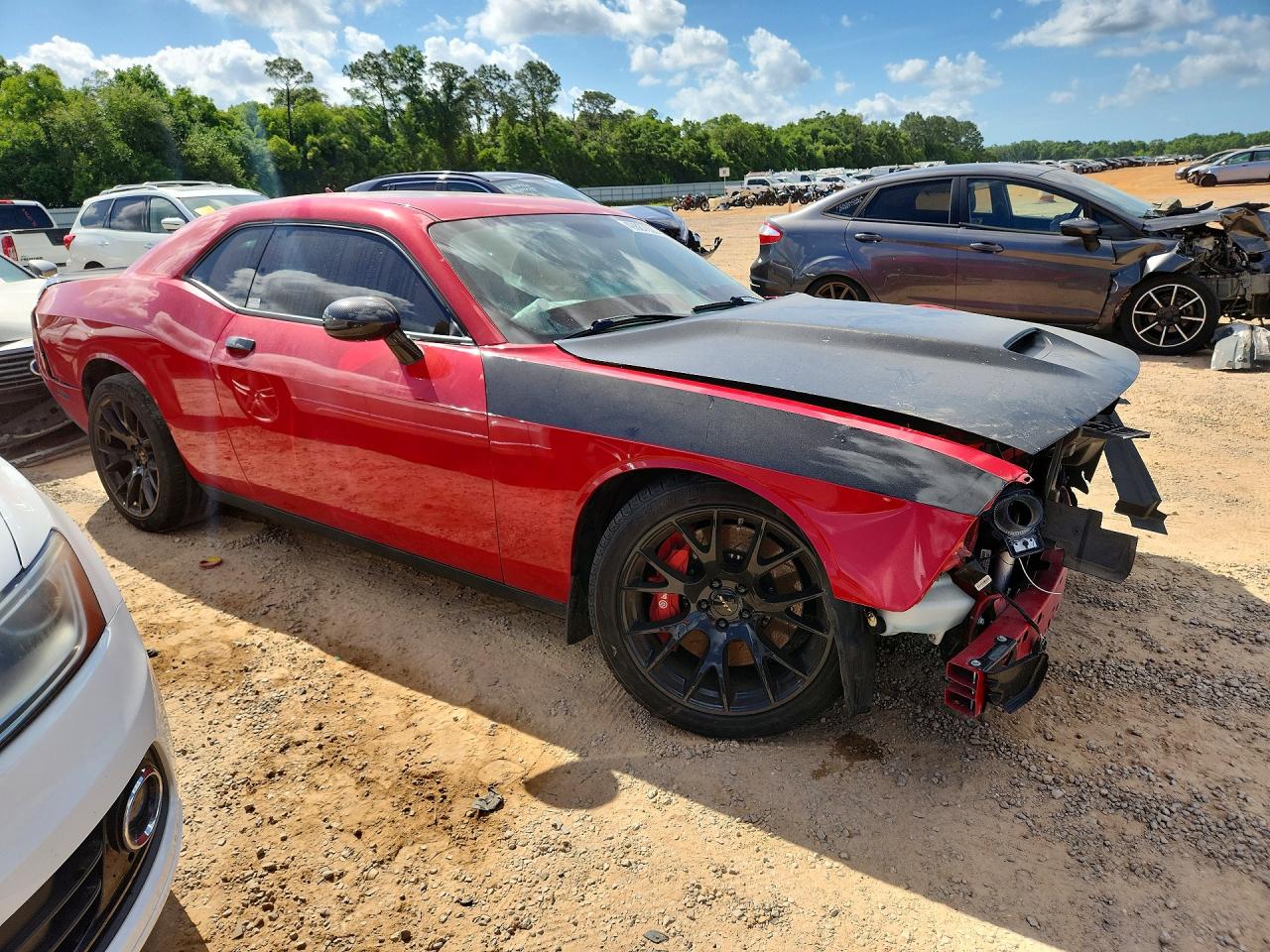 2015 Dodge Challenger Srt 392 Red vin: 2C3CDZDJ3FH797720